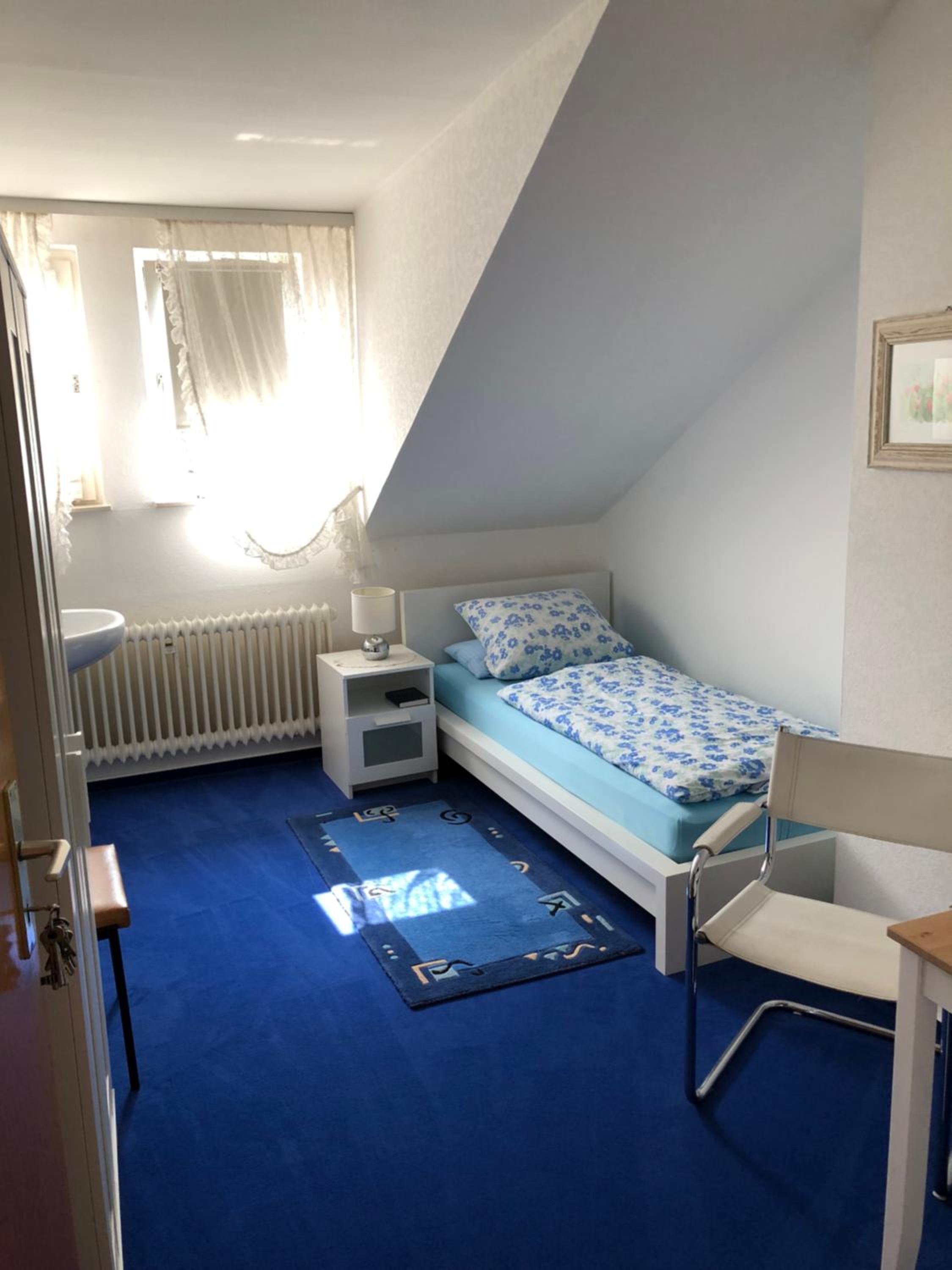 Single Room with Shared Bathroom photo 1