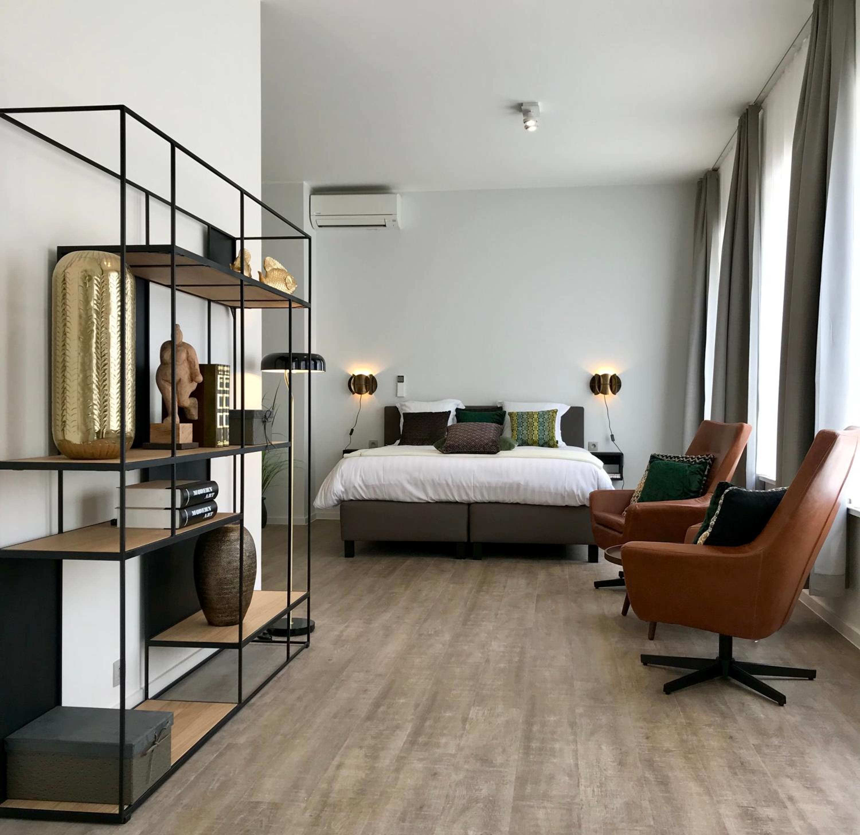 King Room with Two King Beds - Photo 1
