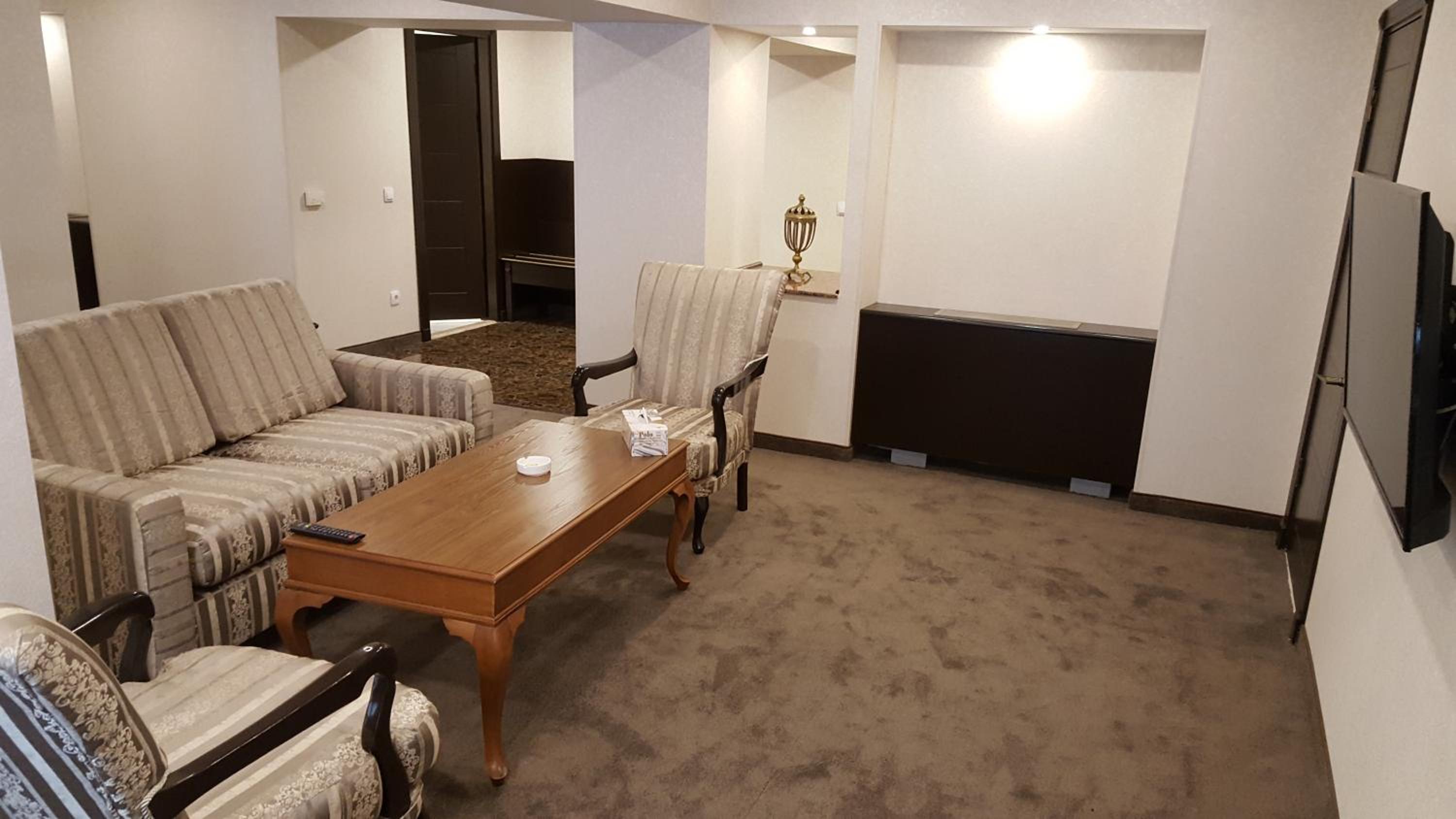 Grand Suite - Photo 12