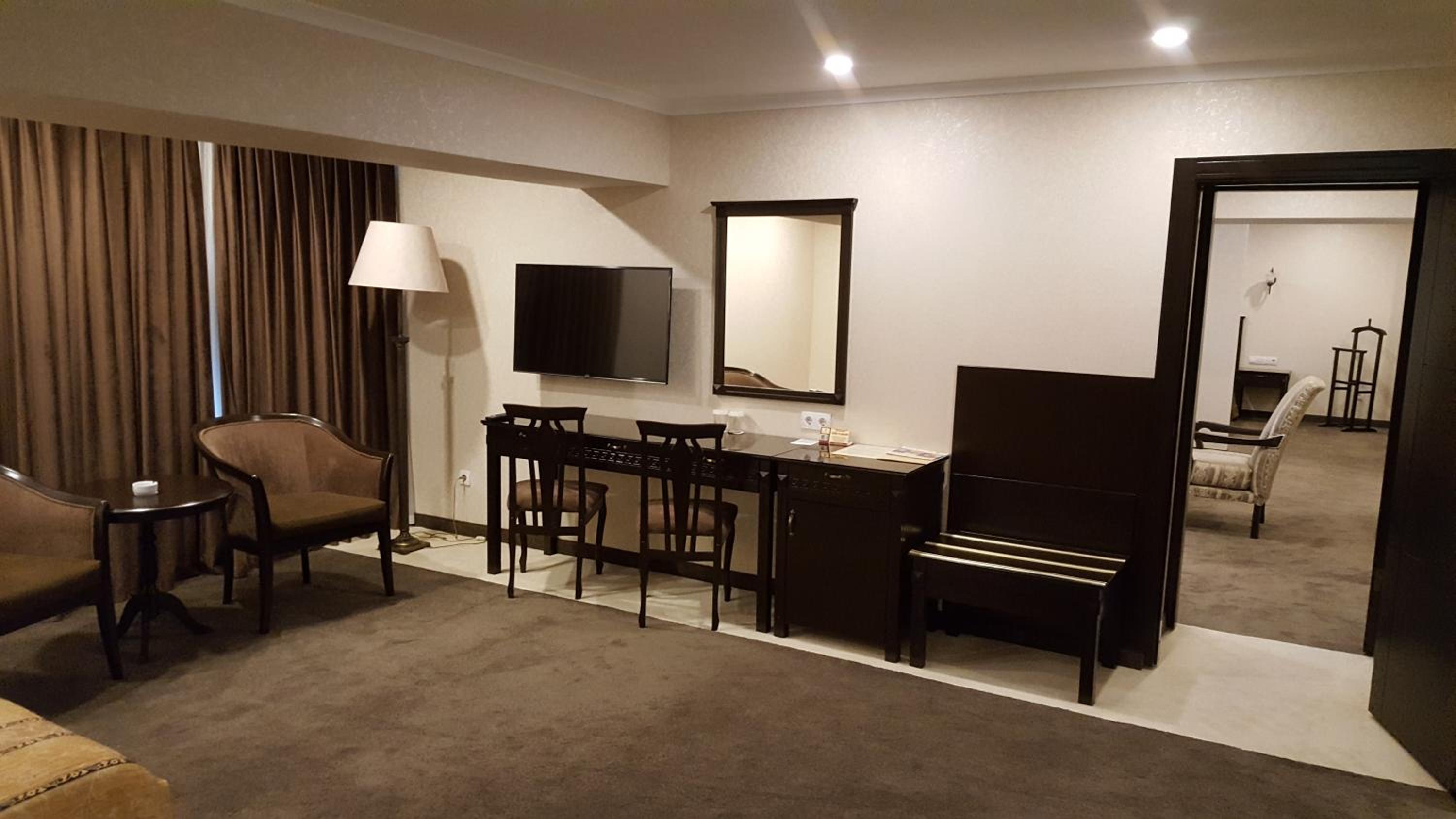 Grand Suite - Photo 6