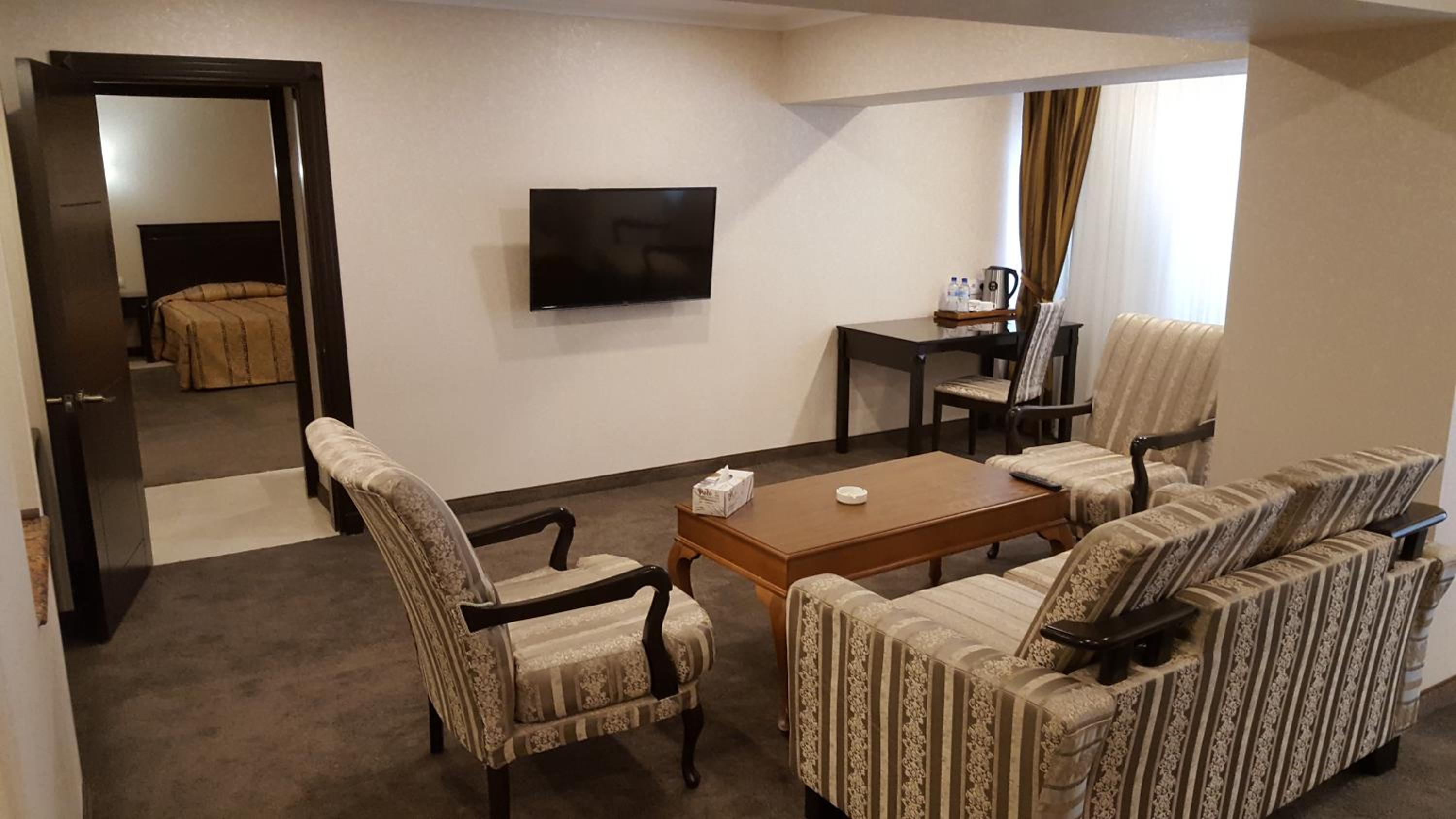 Grand Suite - Photo 2