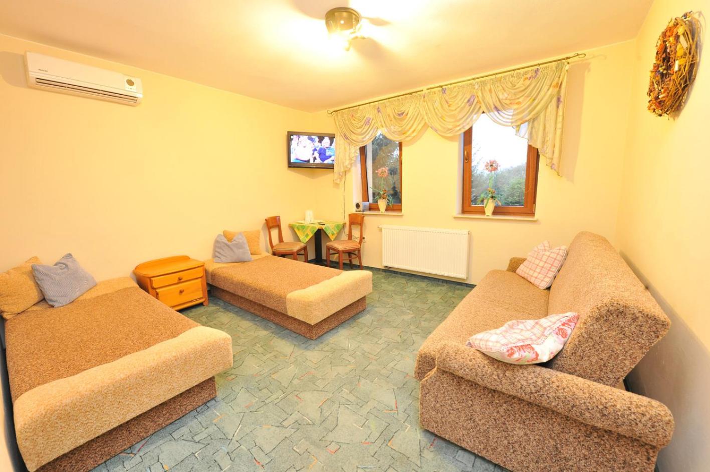 Quadruple Room with Bathroom