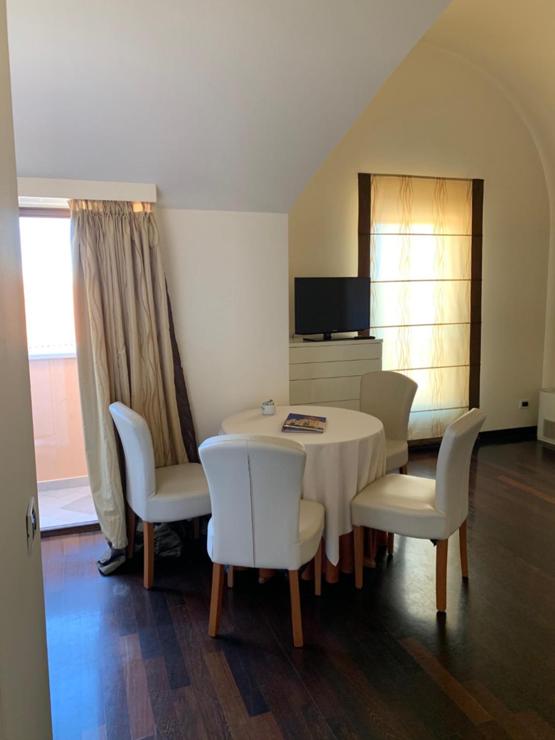 Family Suite with Balcony and Sea View photo 1