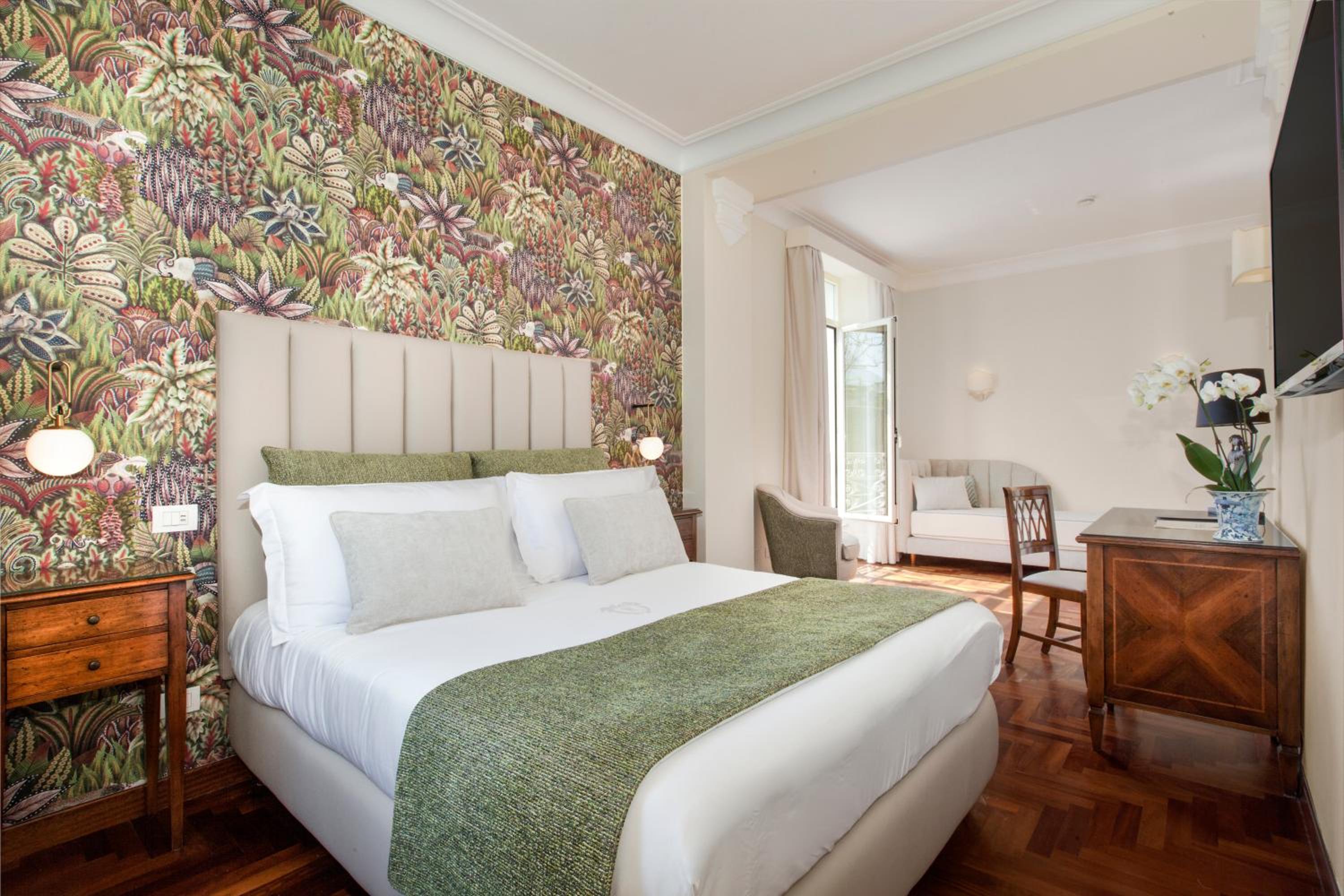 King Room with Pool View
