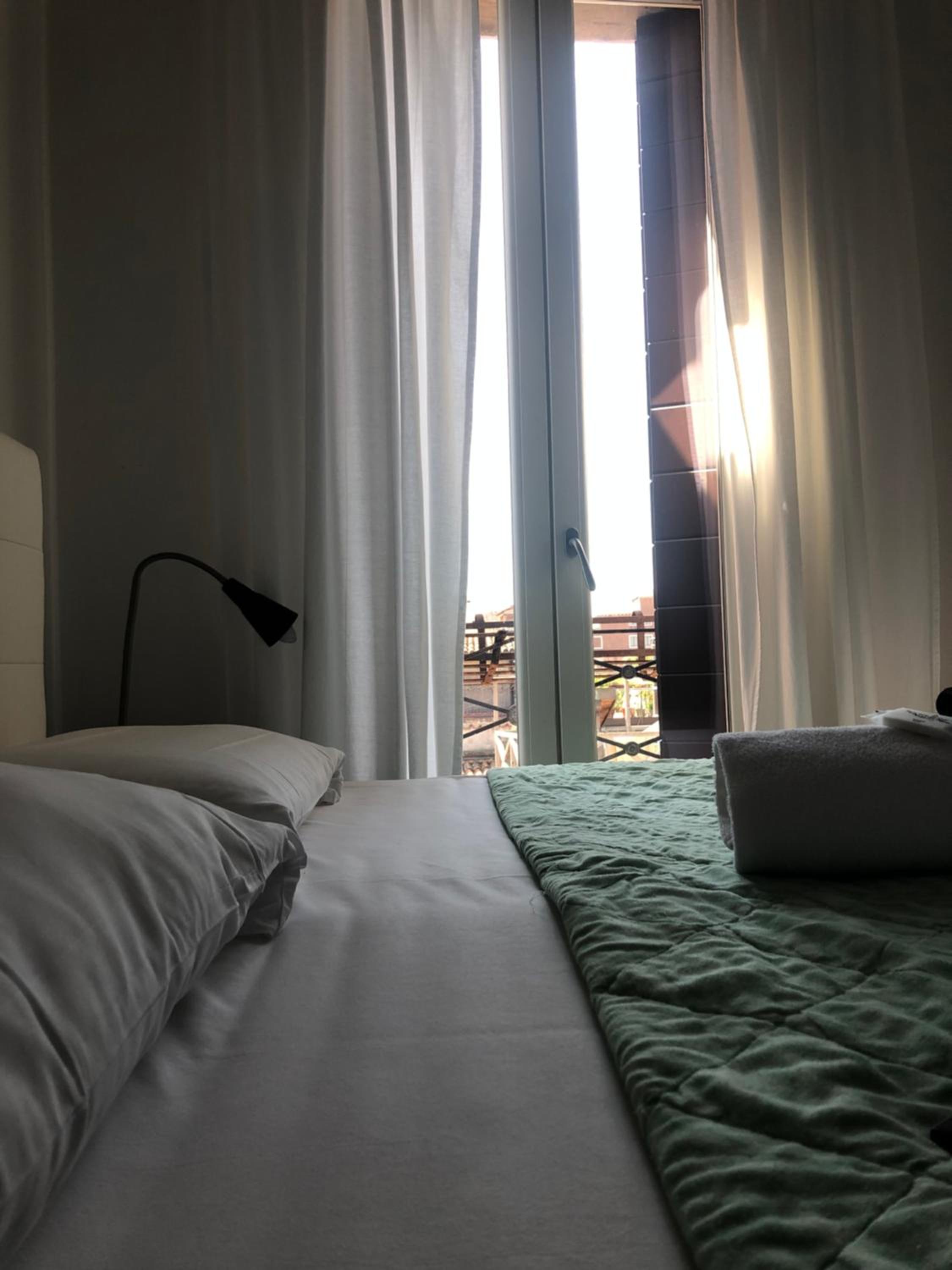 Standard Double Room with Shared Bathroom photo 1