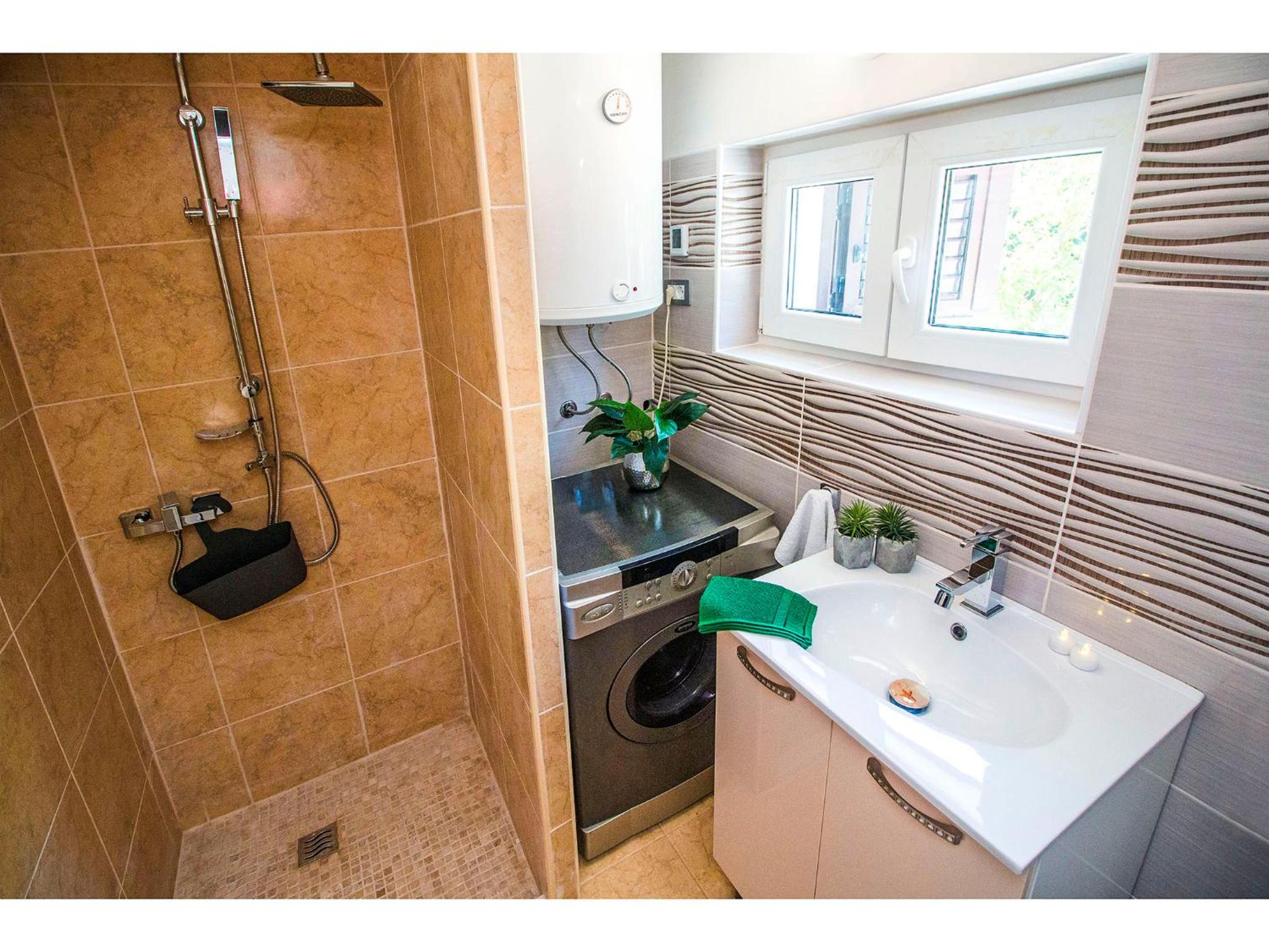 Four-Bedroom House photo 2