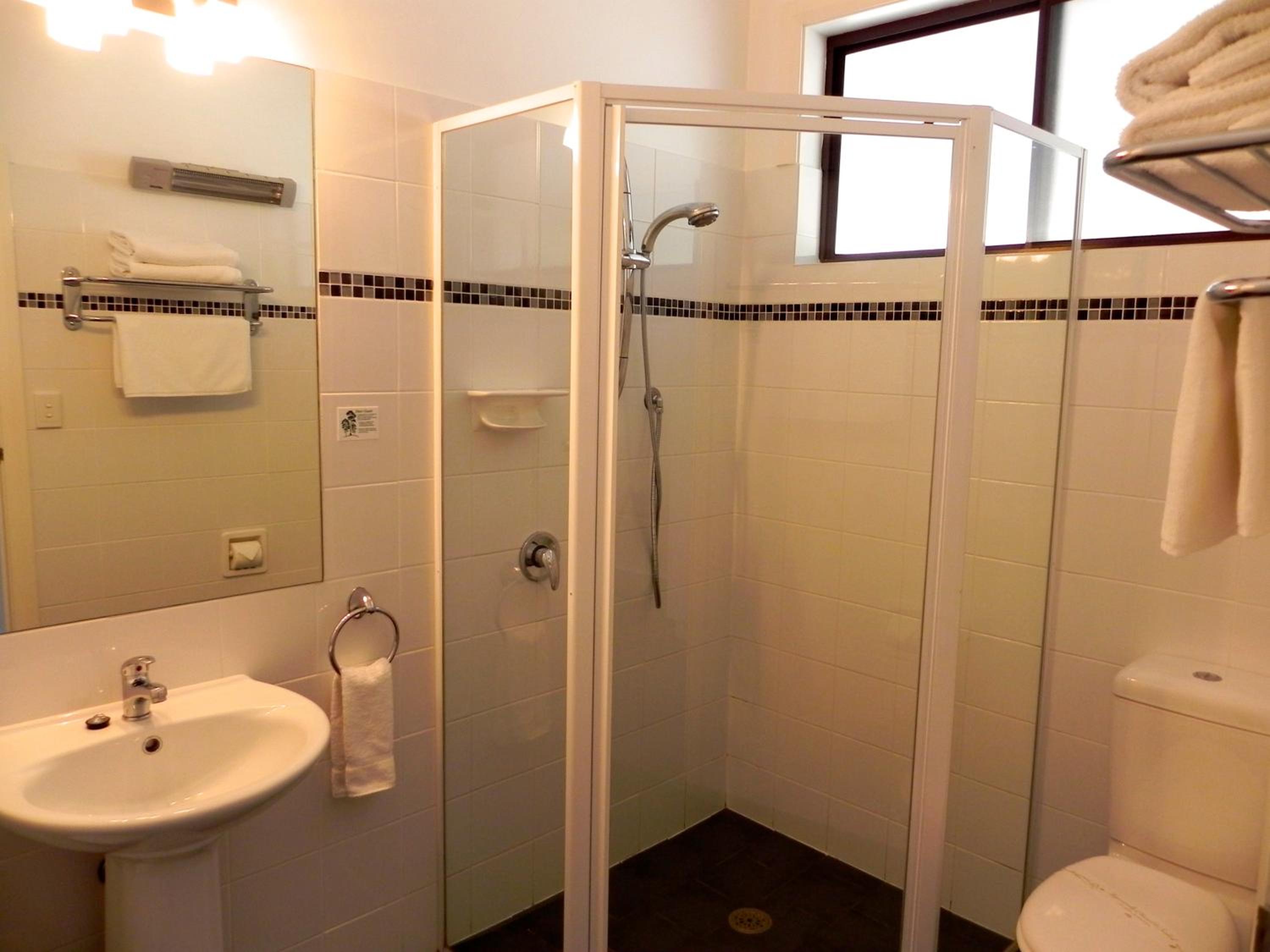 Queen Suite photo 2