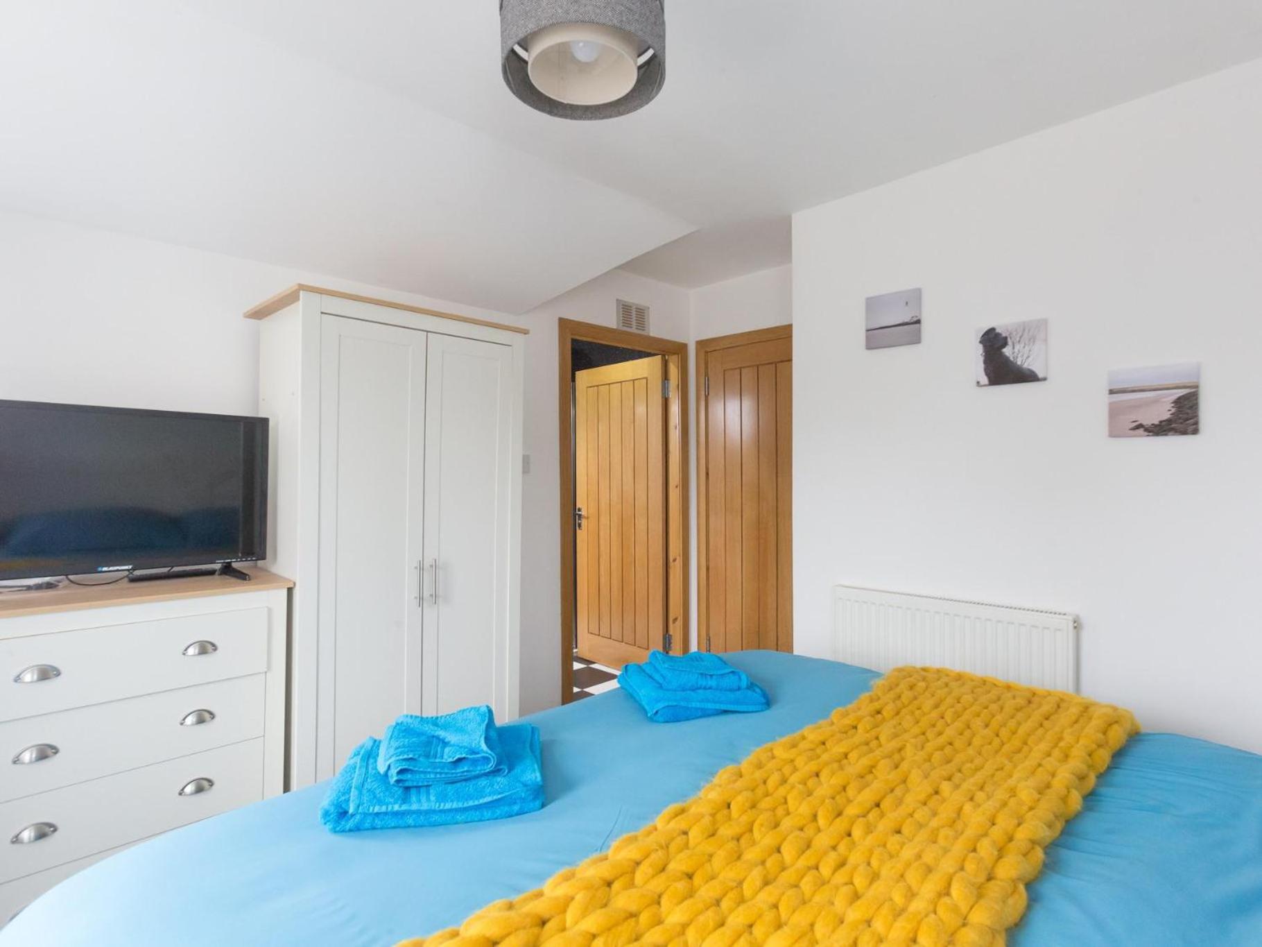 Double Room with Private Bathroom photo 1