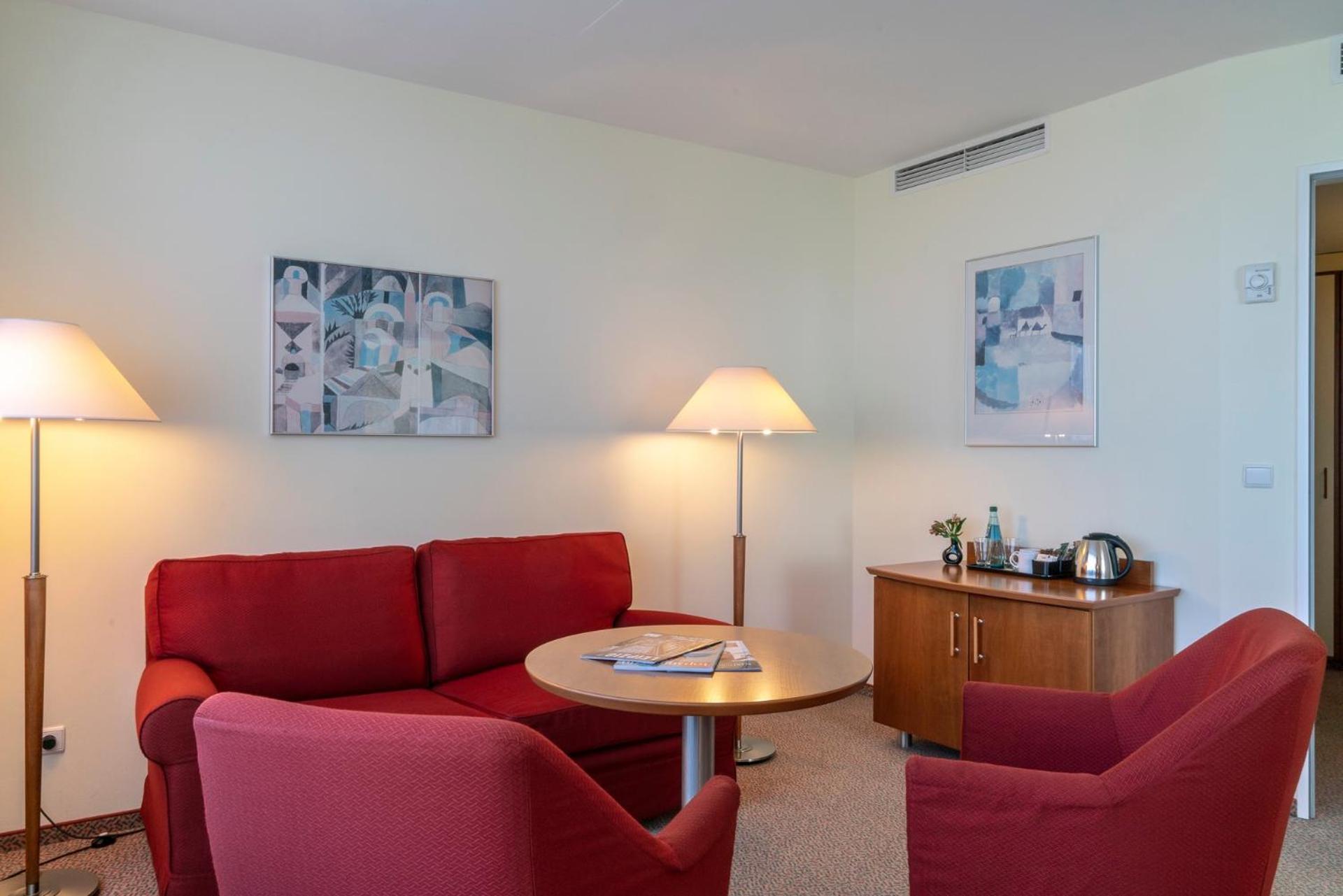 Suite - Photo 4