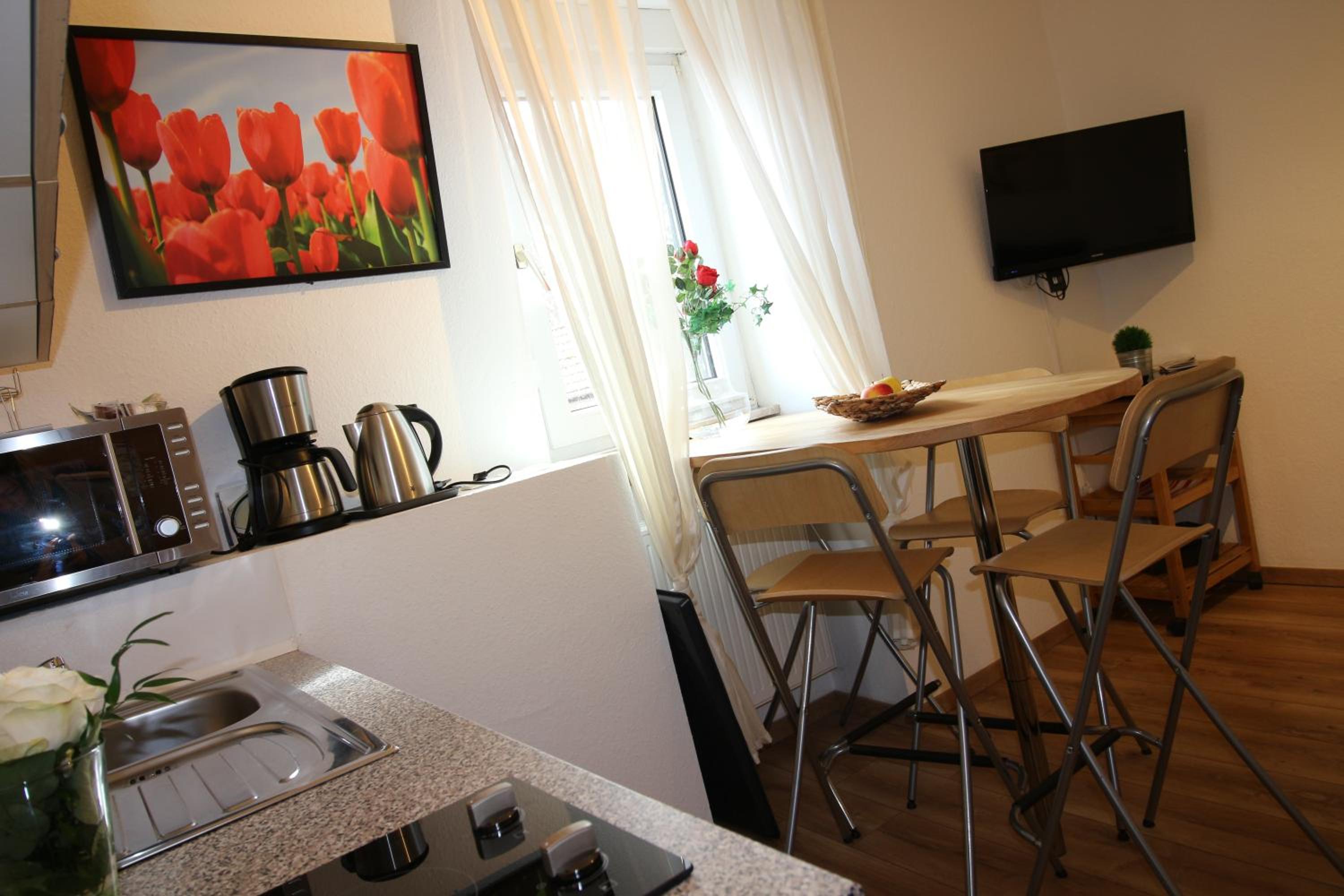 One-Bedroom Apartment photo 3