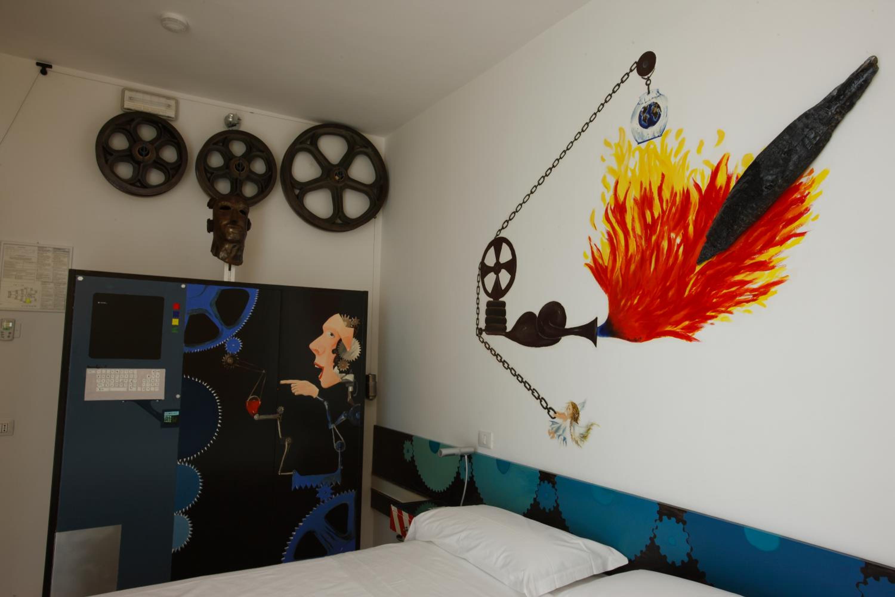 Double or Twin Room photo 3