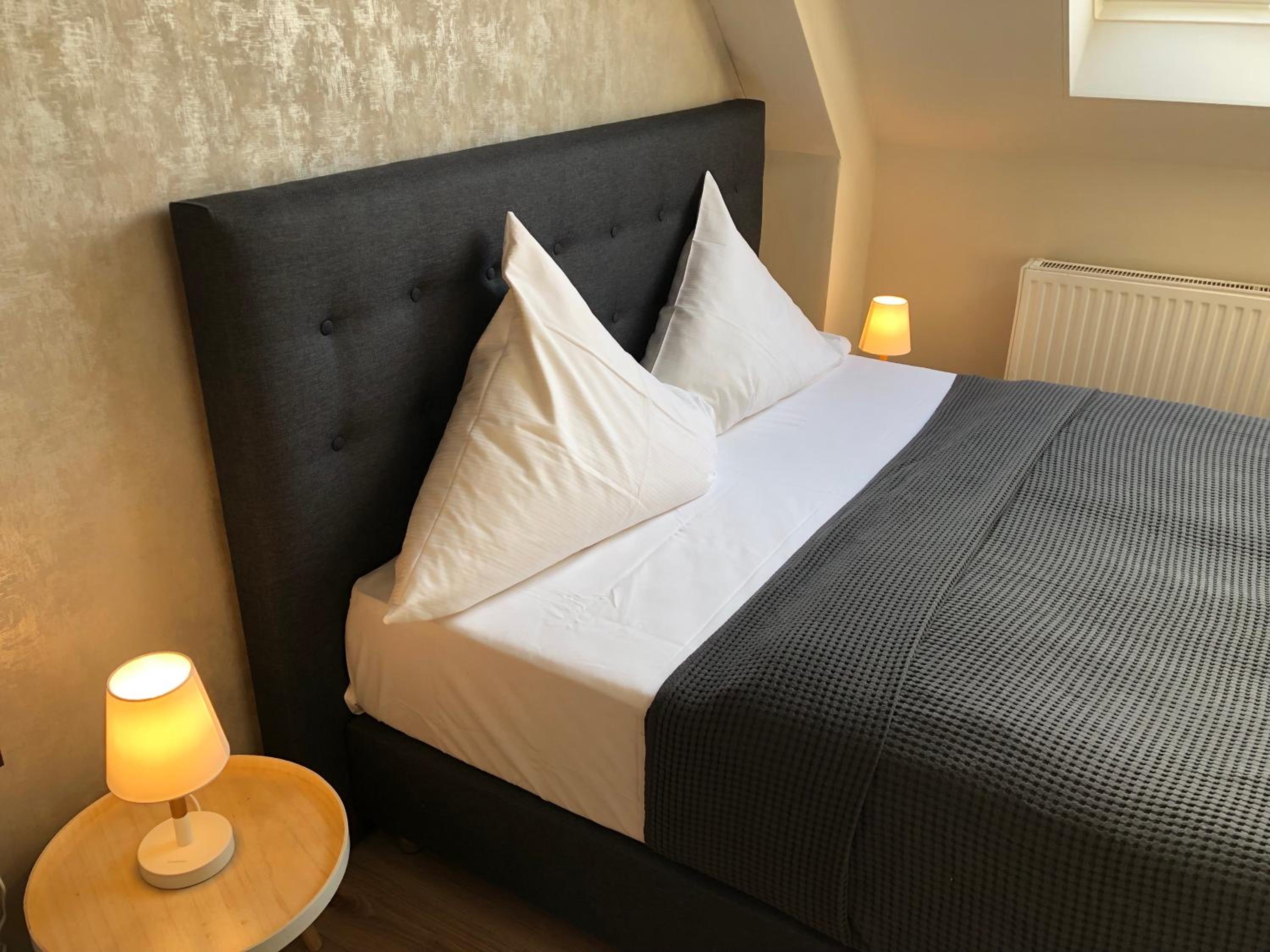 Double Room - Photo 3