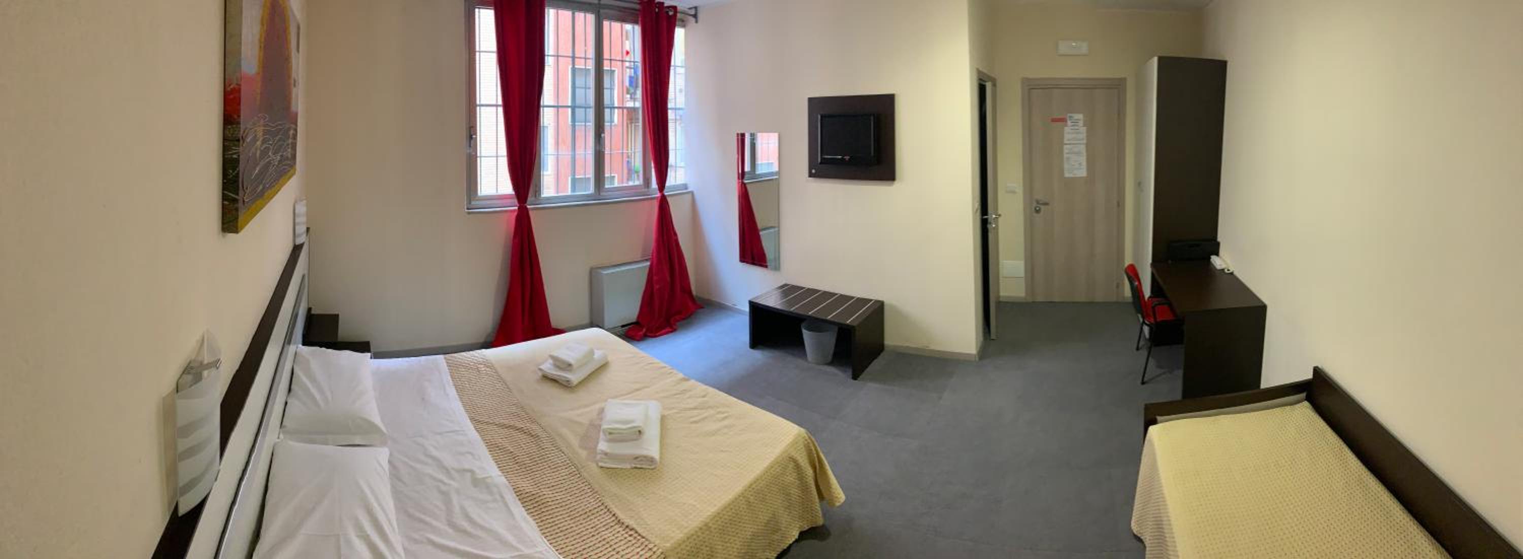 Triple Room