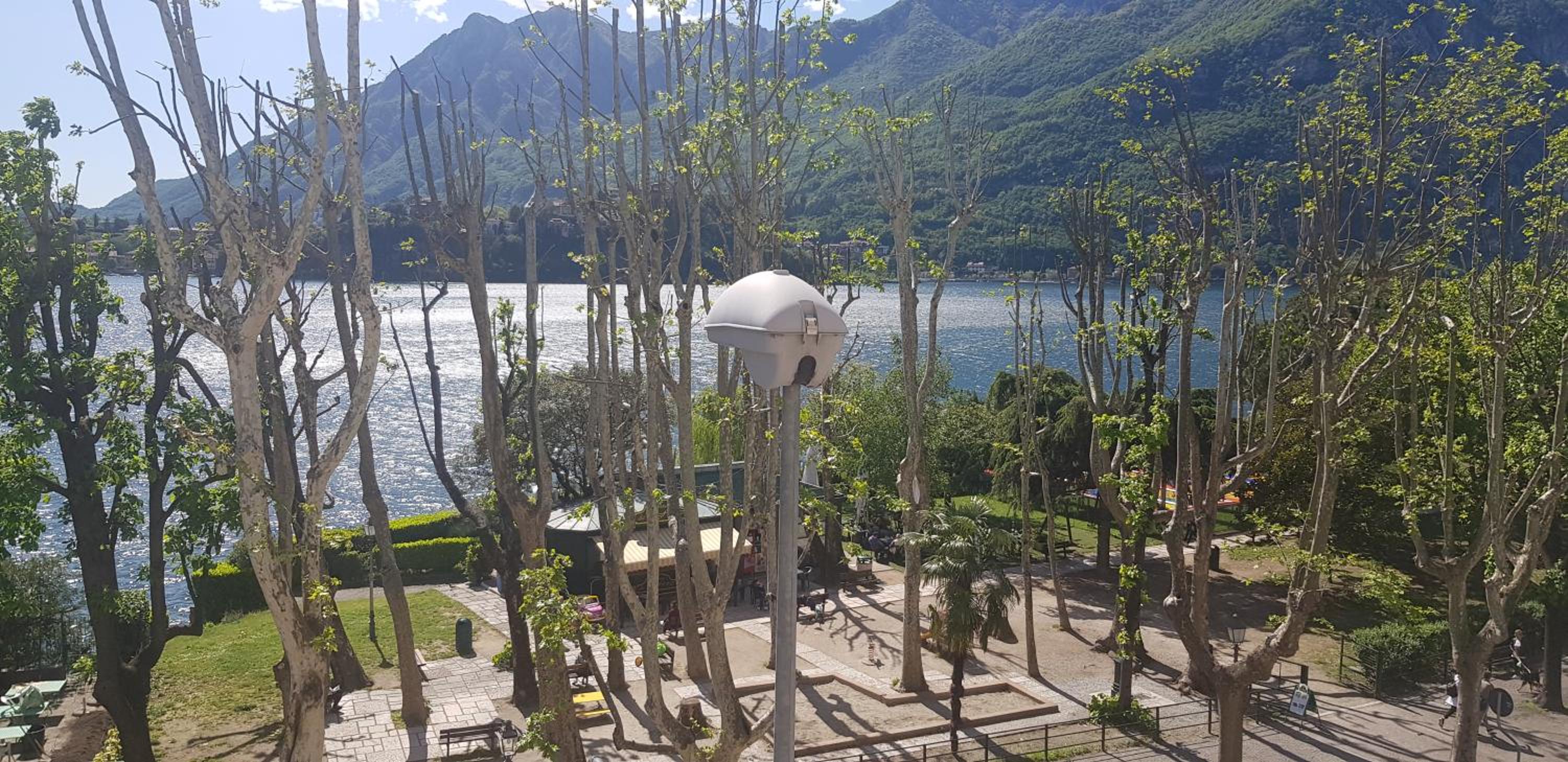 King Room with Lake View - Photo 9