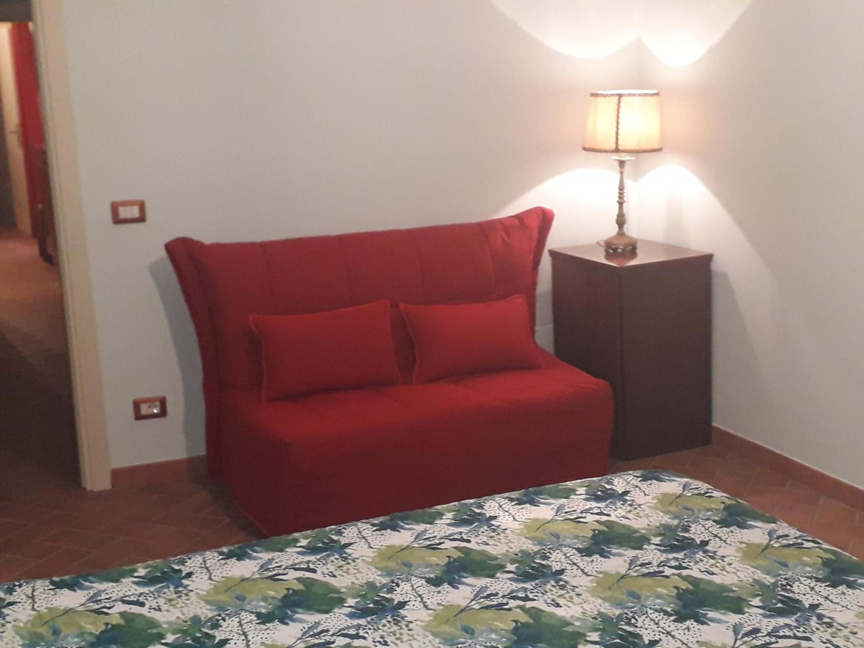 Two-Bedroom Apartment - Photo 4