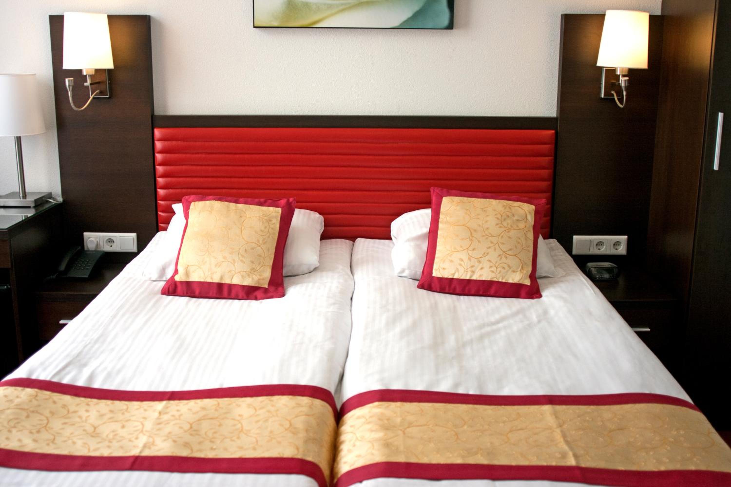 Standard Twin Room photo 2