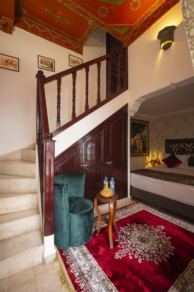 Queen Suite - Photo 6