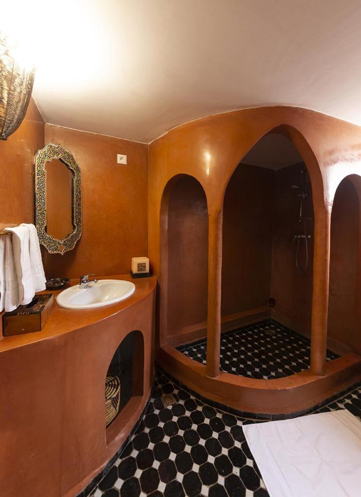 Queen Suite - Photo 4