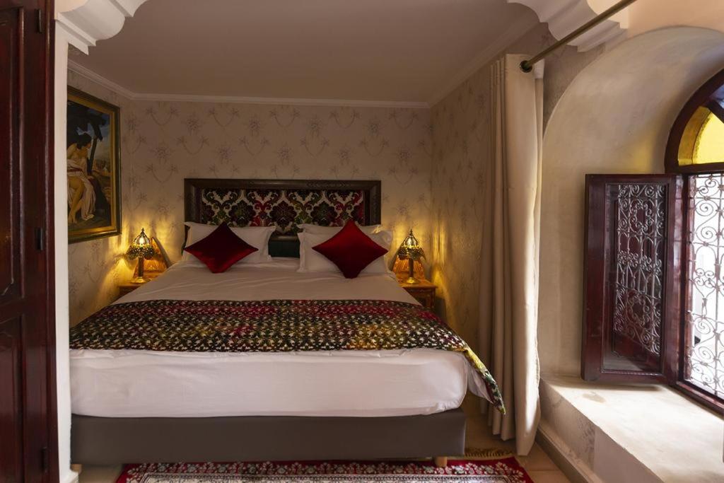 Queen Suite - Photo 2