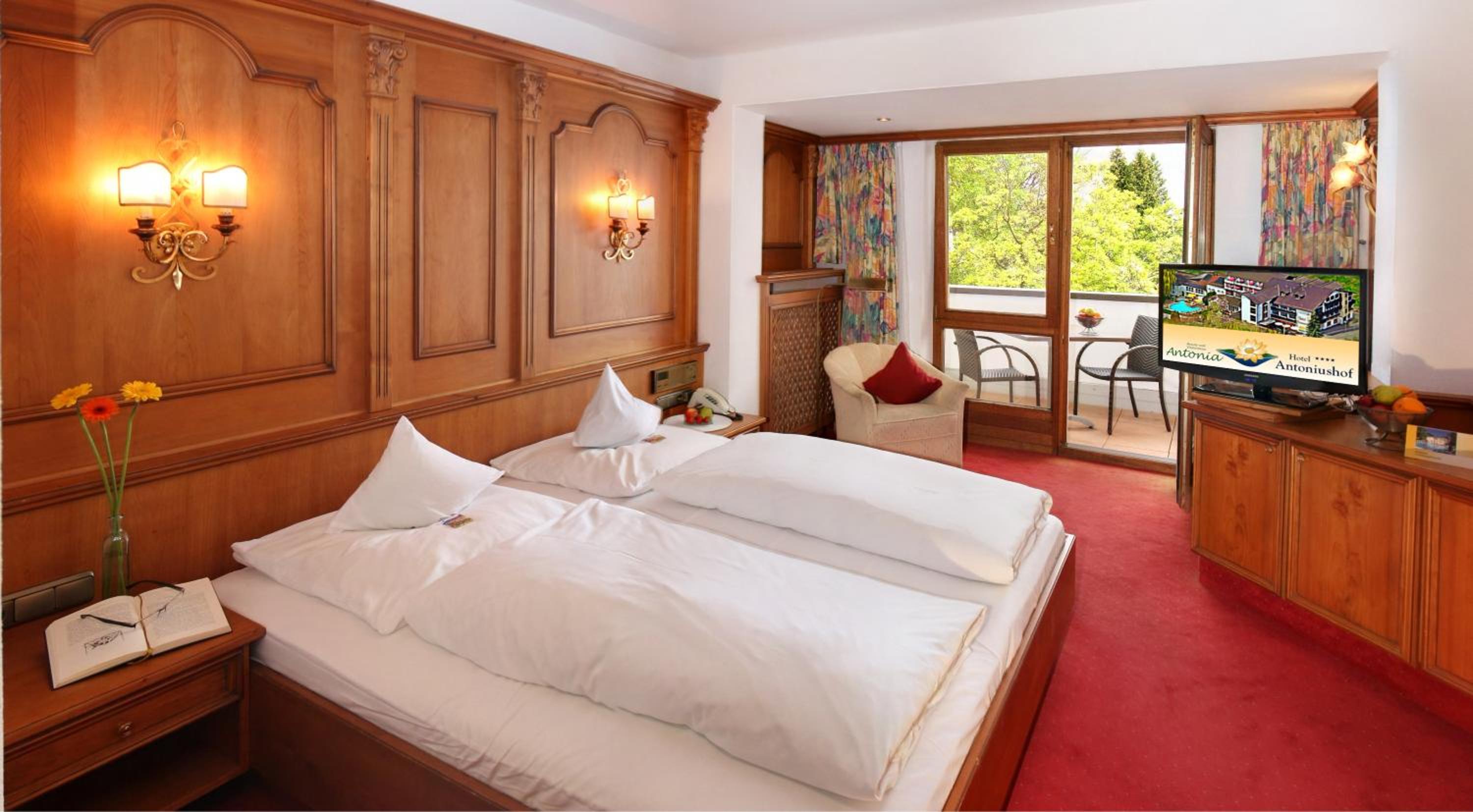 Comfort Double Room with Garden View - Photo 3