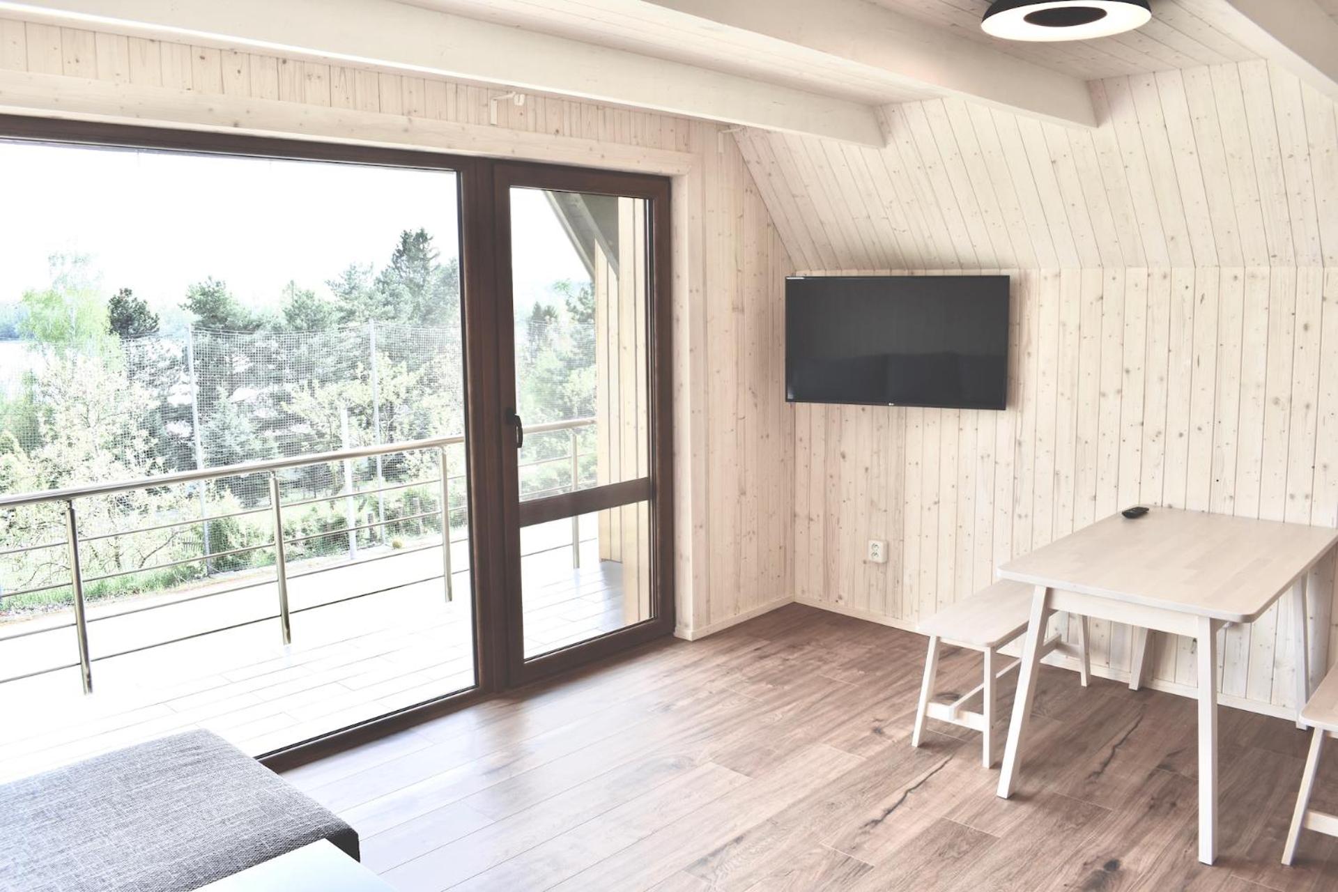 Retro Chalet with Balcony photo 1