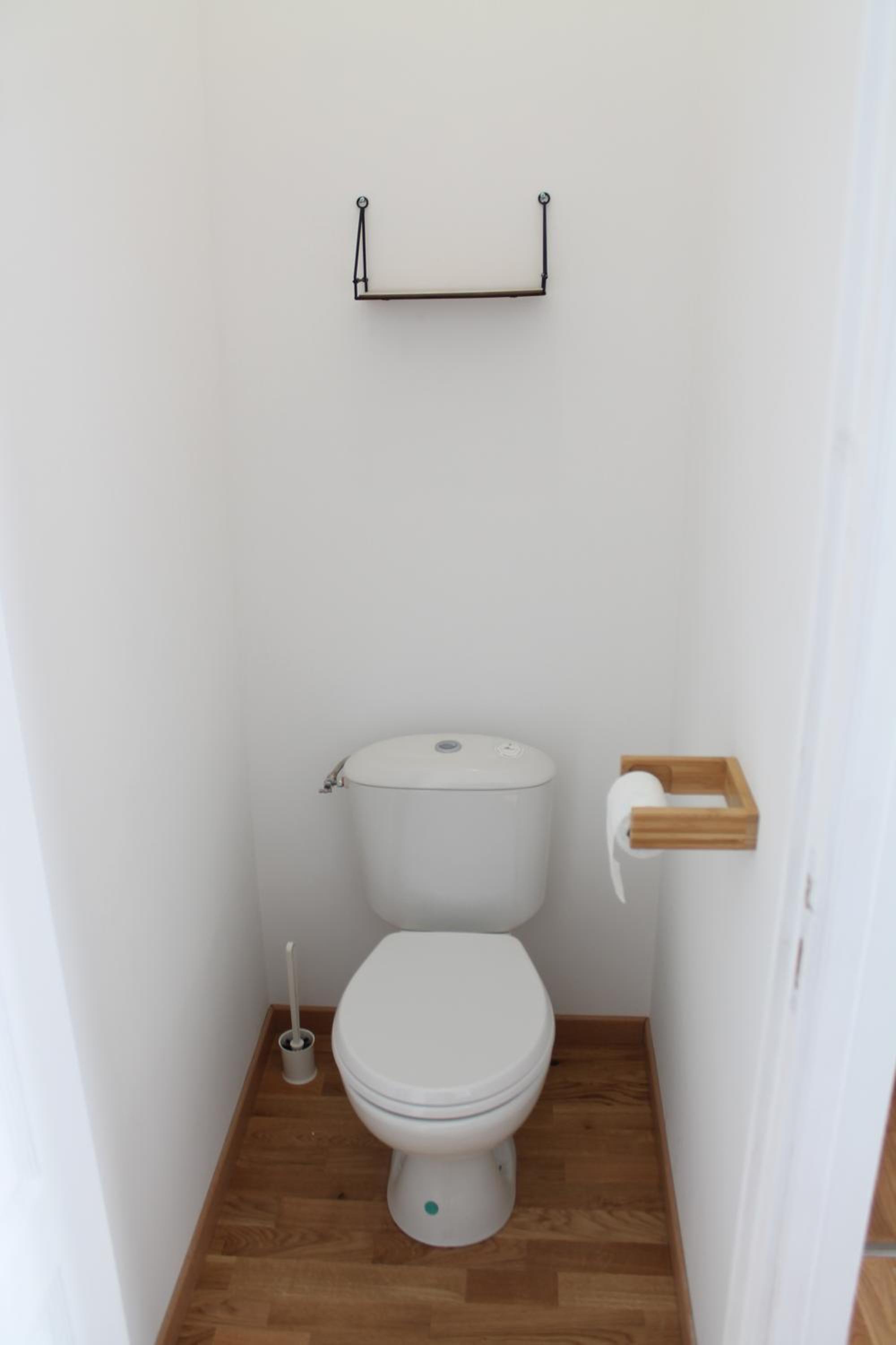 One-Bedroom Apartment photo 2