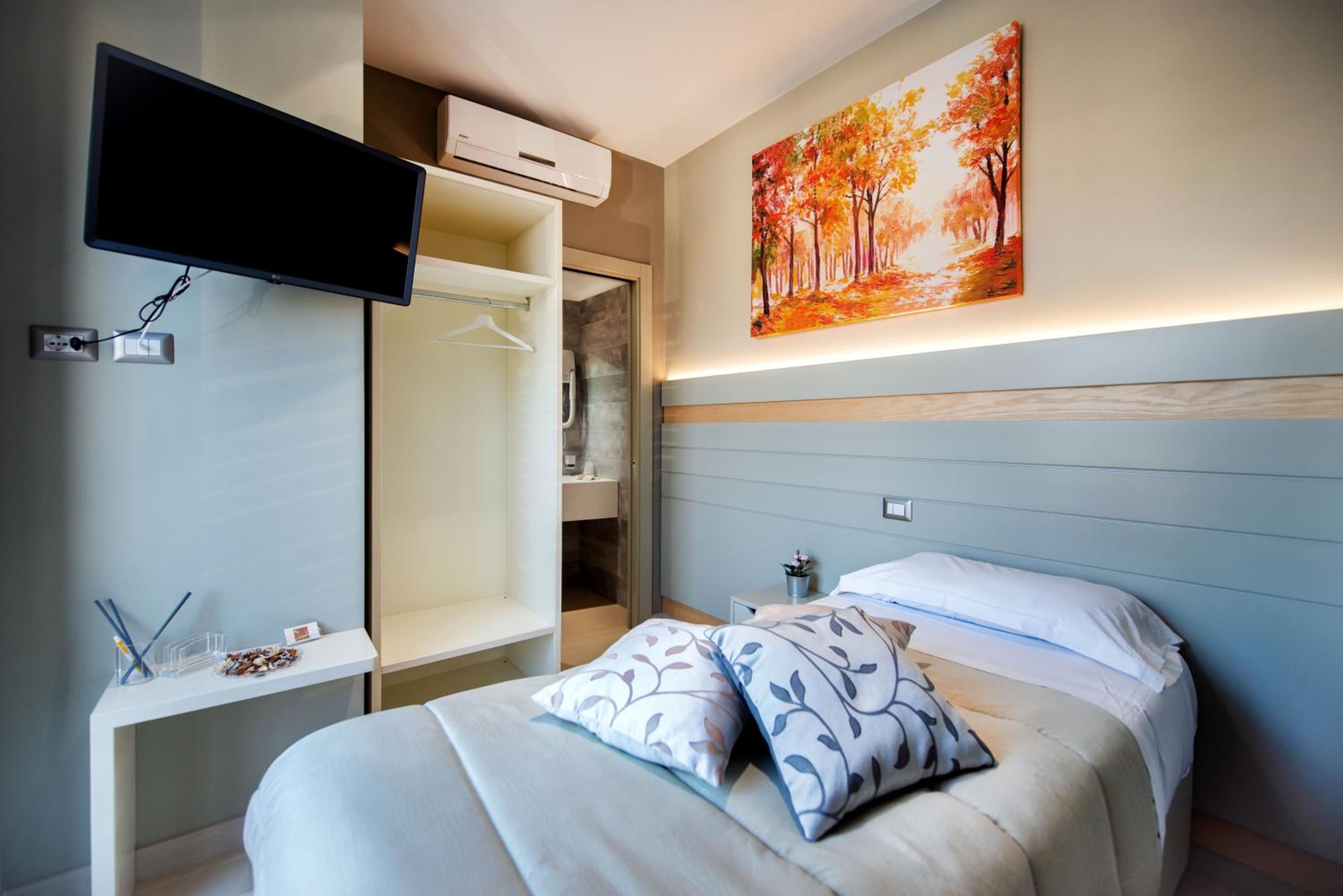 Single Room photo 1