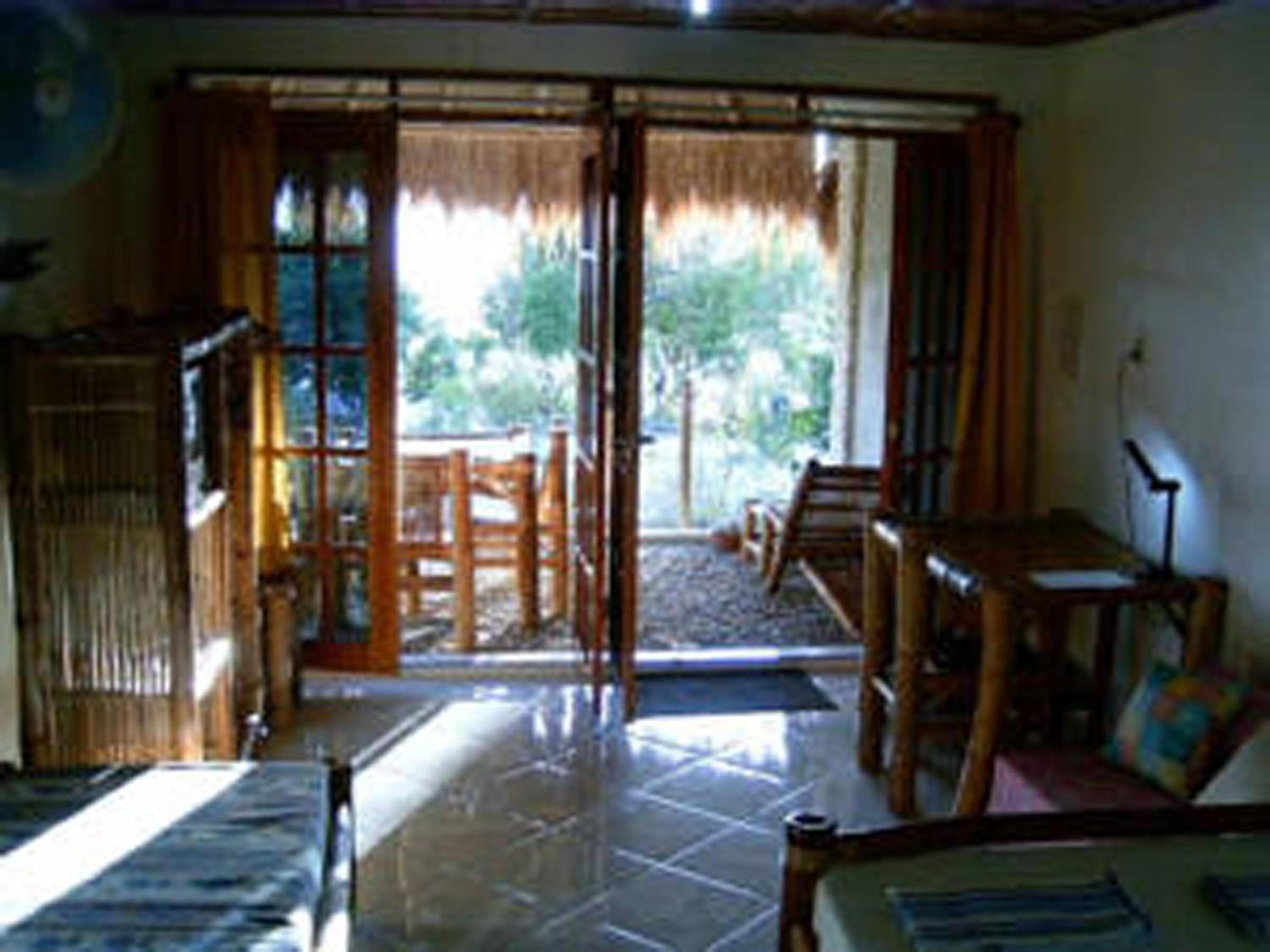 Family Room with Sea View - Photo 6