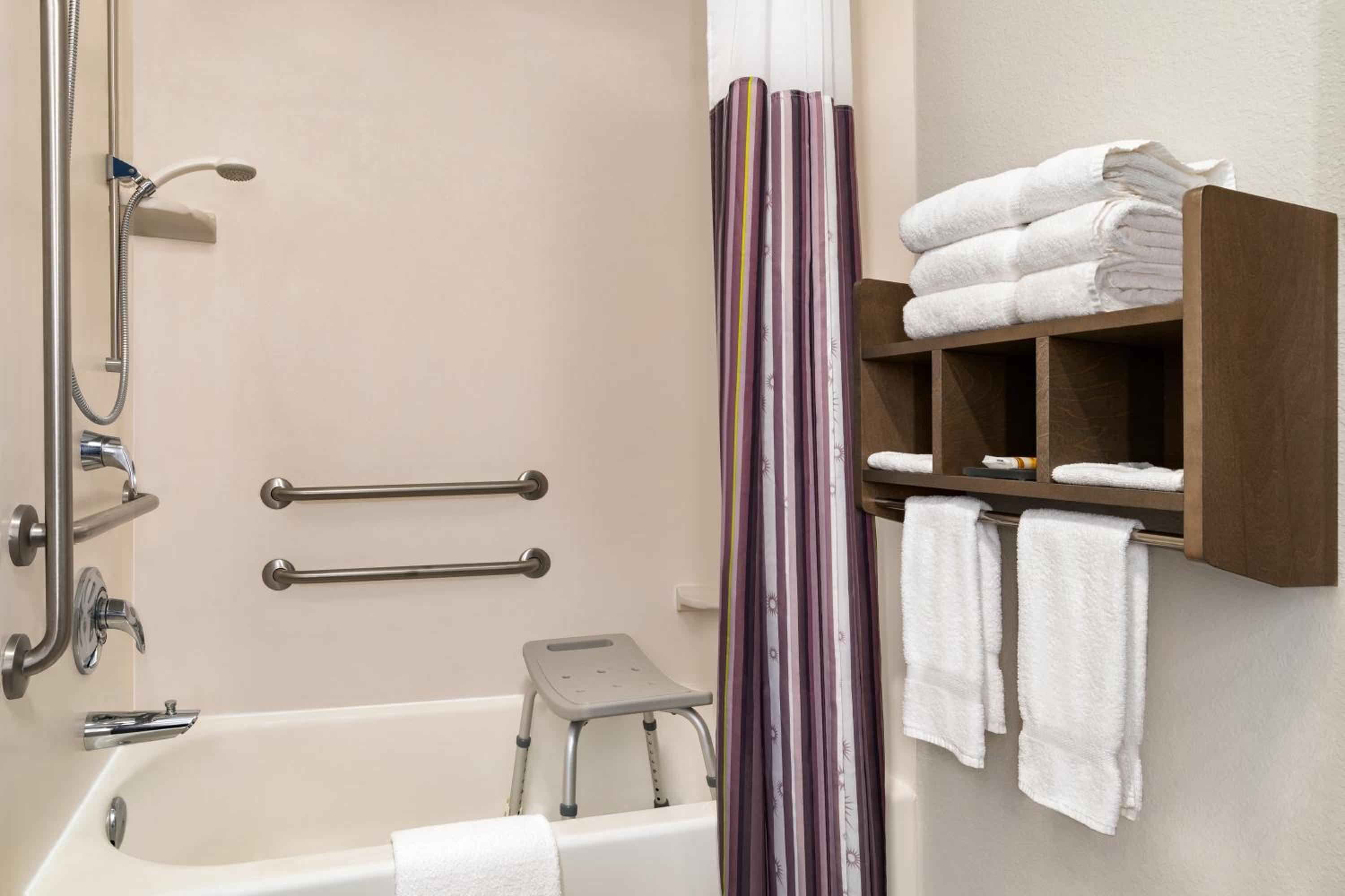 La Quinta Inn and Suites by Wyndham at WaTiki Waterpark, Bilde 3