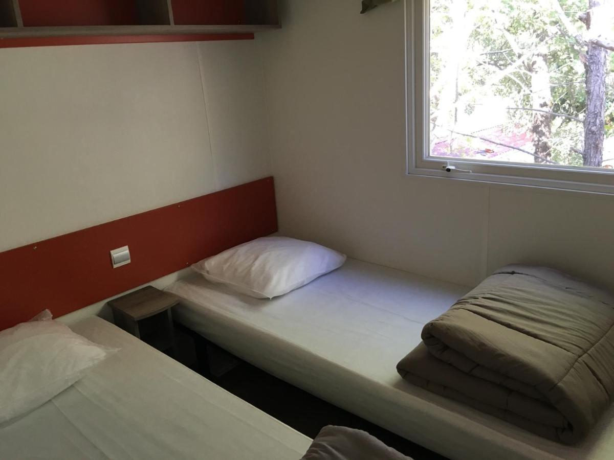 Two-Bedroom Bungalow - Photo 5