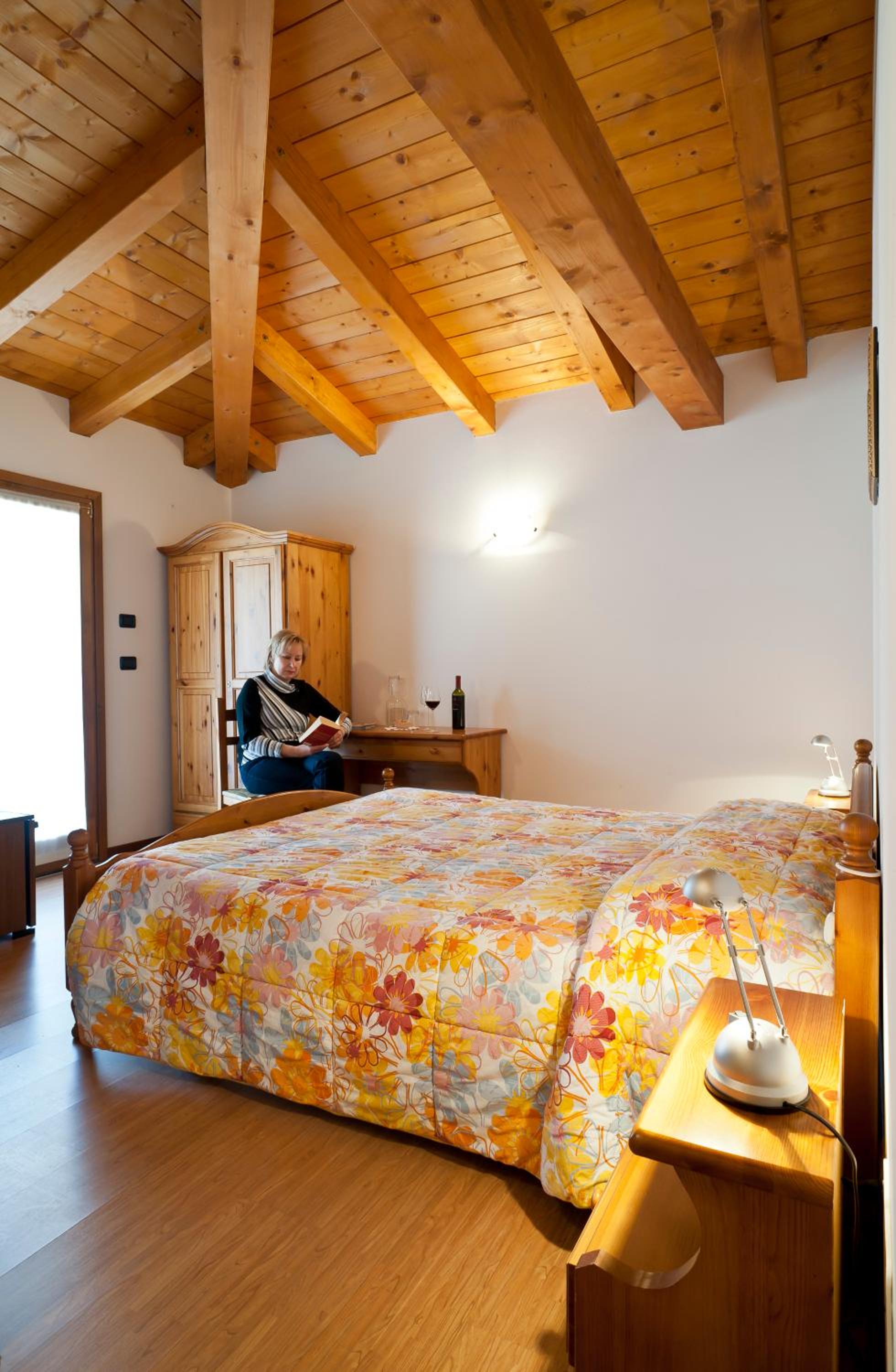 Double Room with Balcony and Garden View photo 3