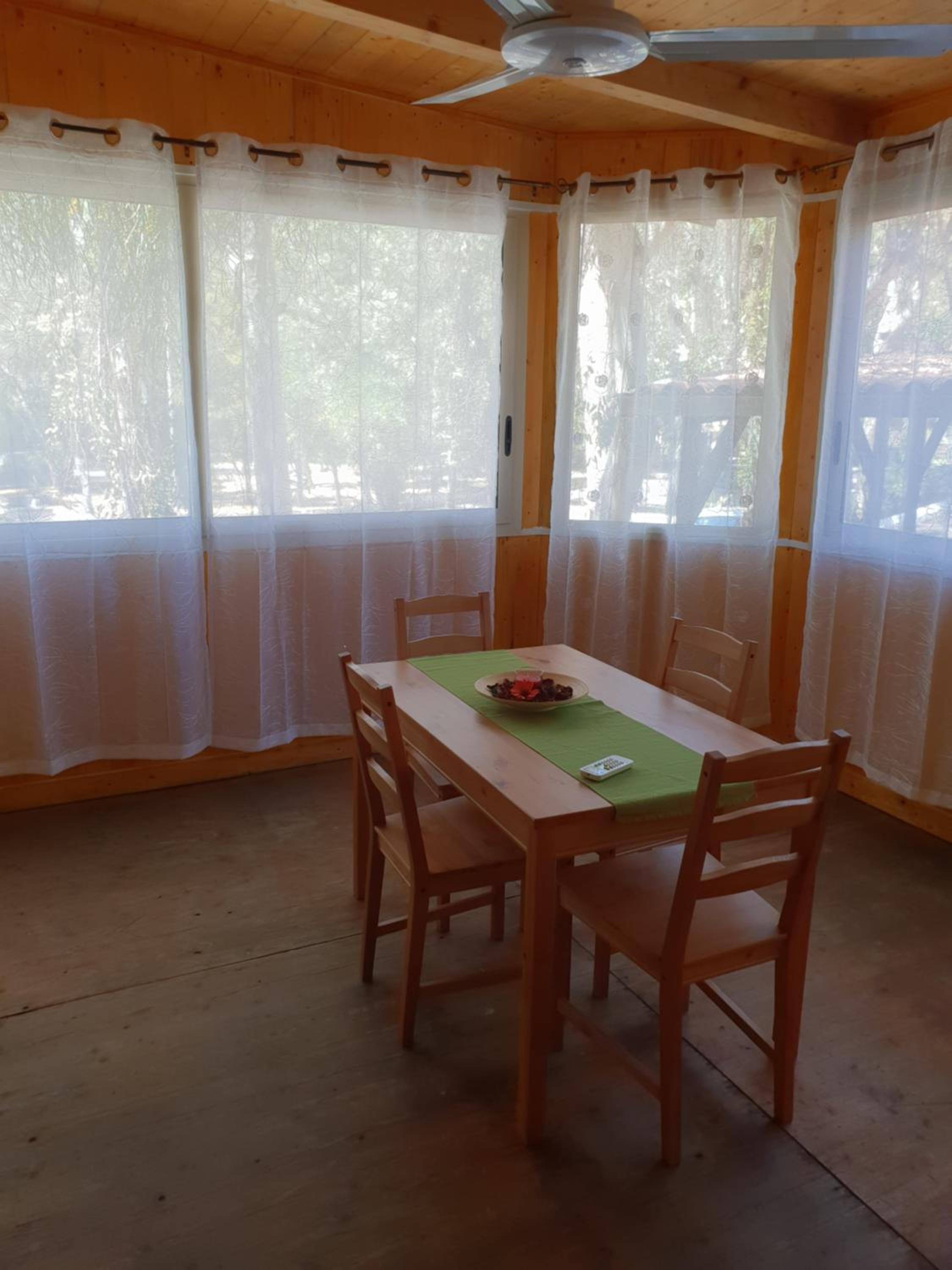 Apartment with Terrace - Photo 8