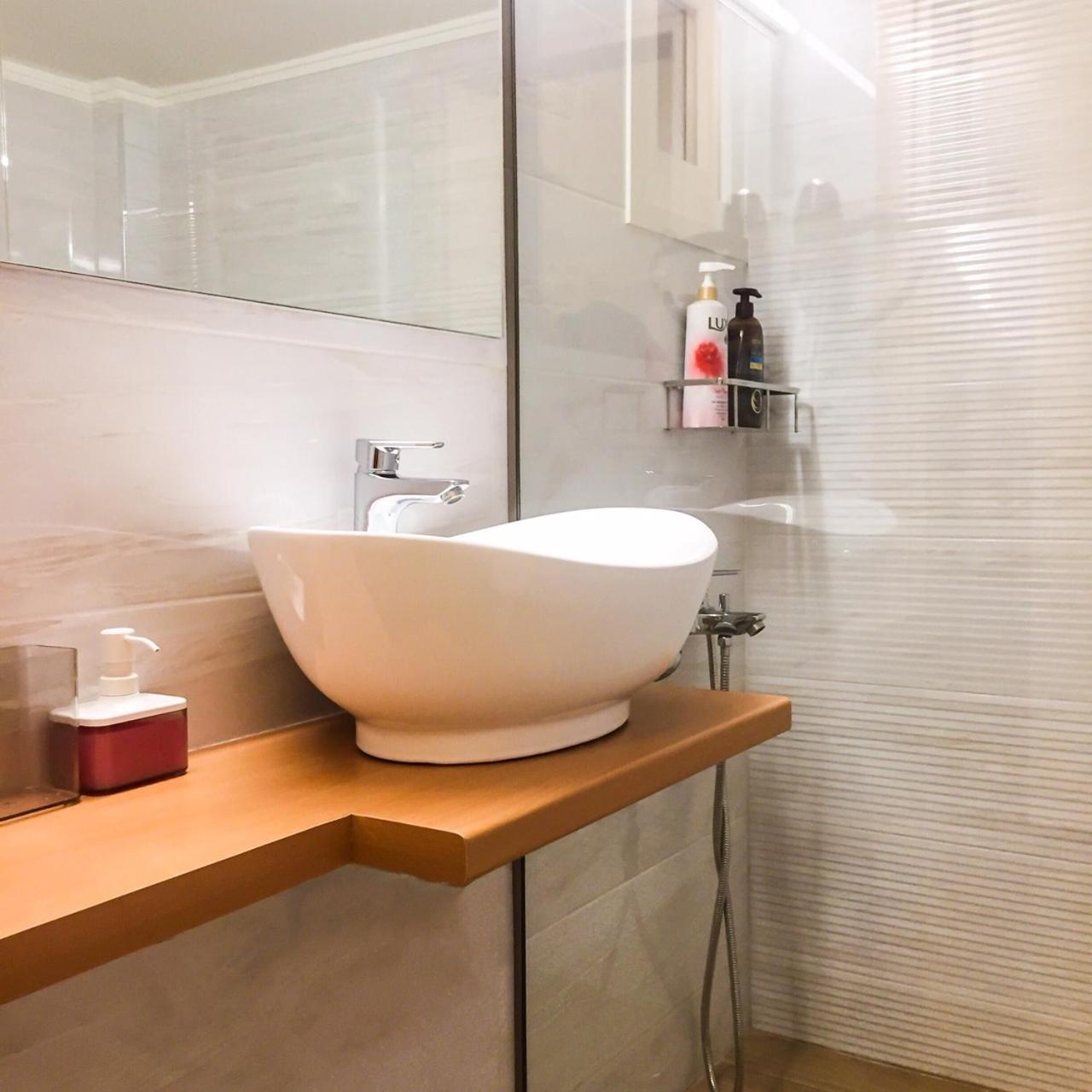 One-Bedroom Apartment - Photo 17