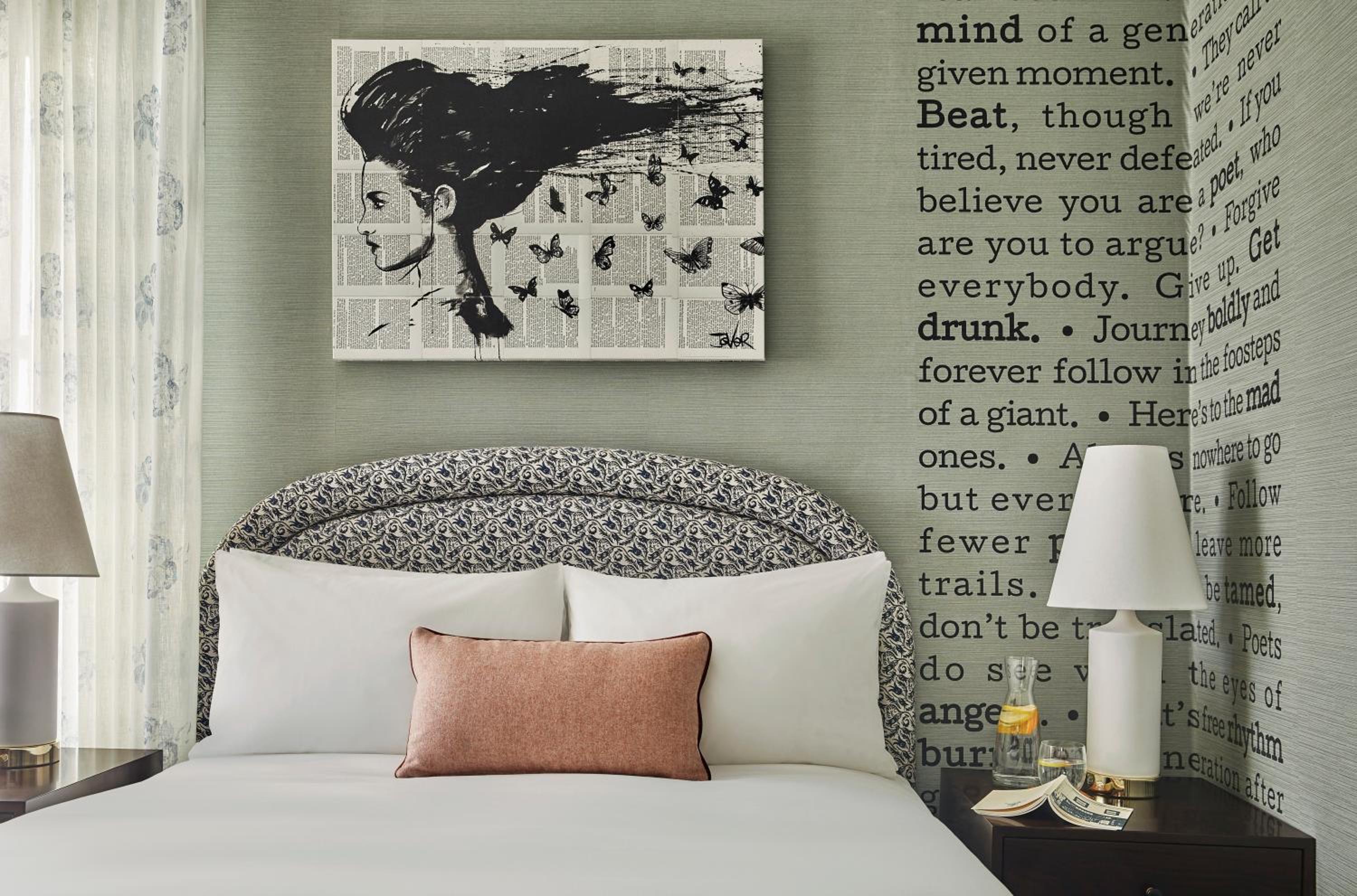 Deluxe Queen Room - Photo 7
