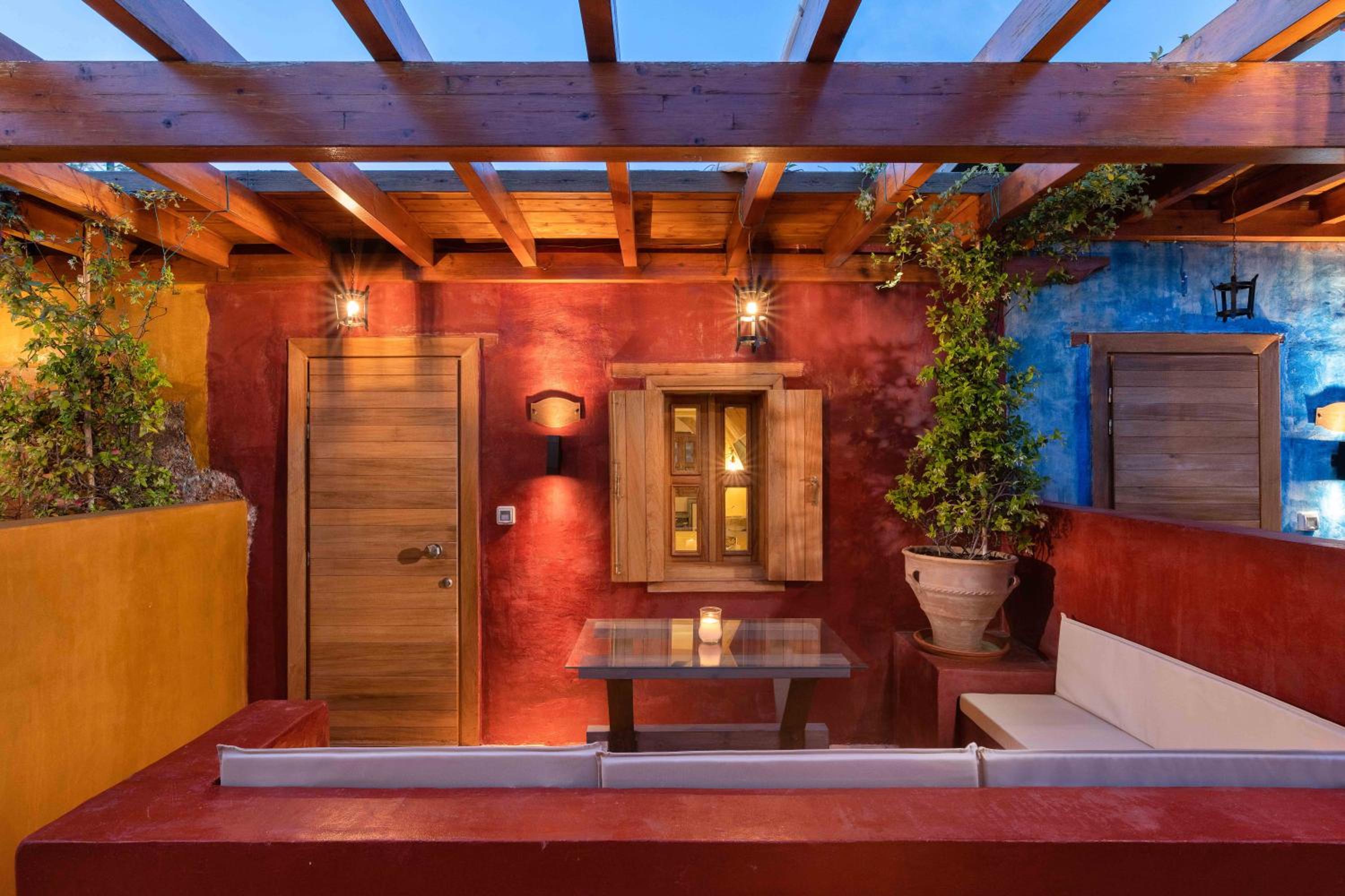 Deluxe Stone Room - Photo 10