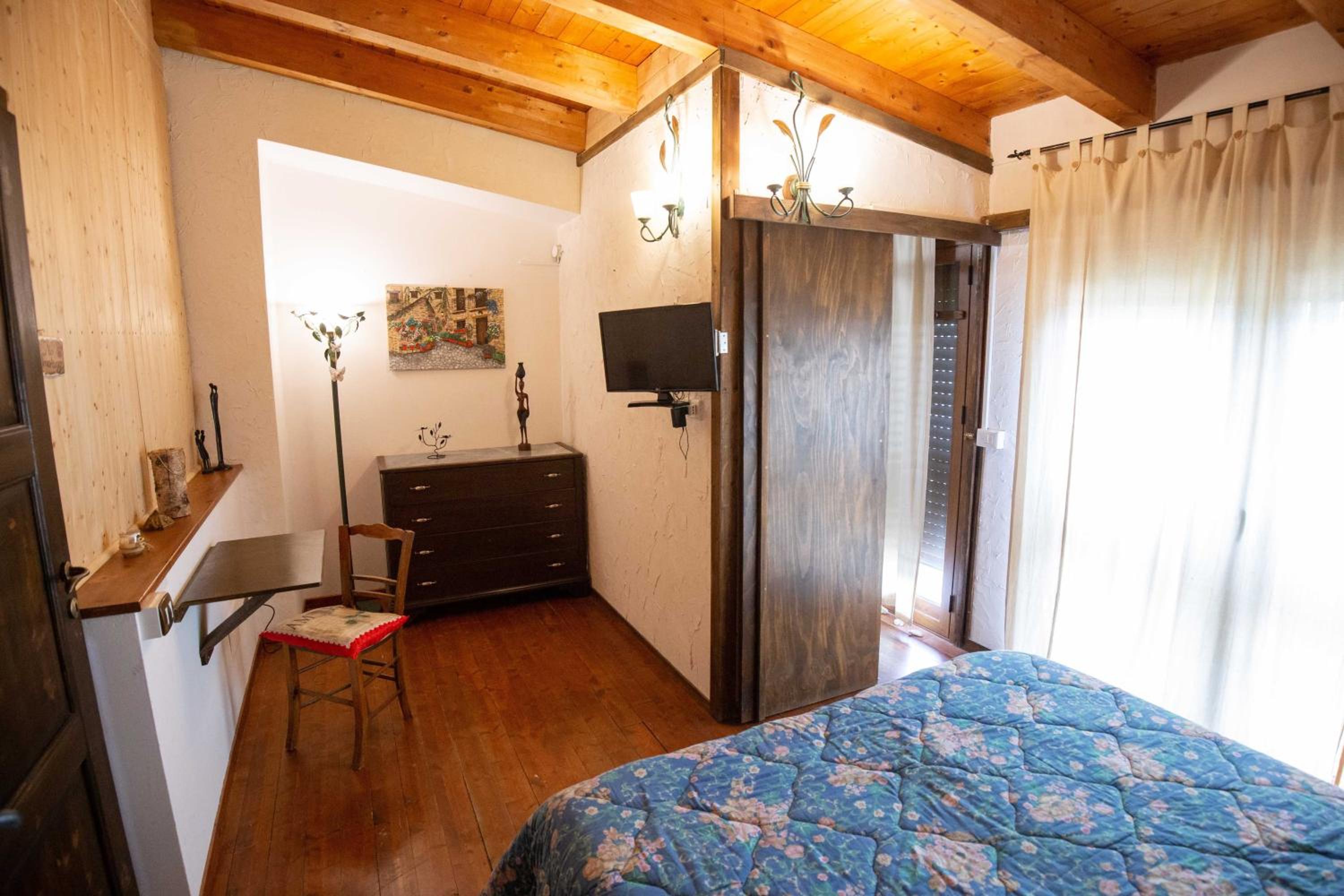 Double Room with Private Bathroom photo 1