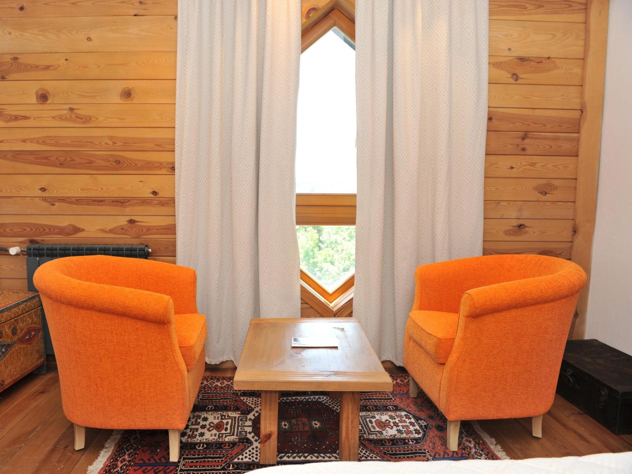 Executive Suite - Photo 6