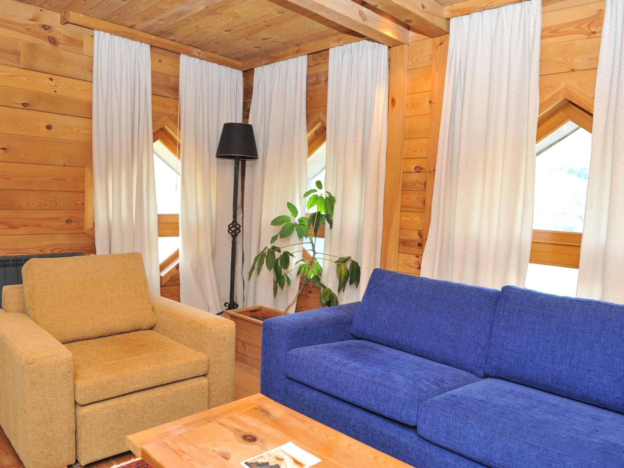 Executive Suite - Photo 7