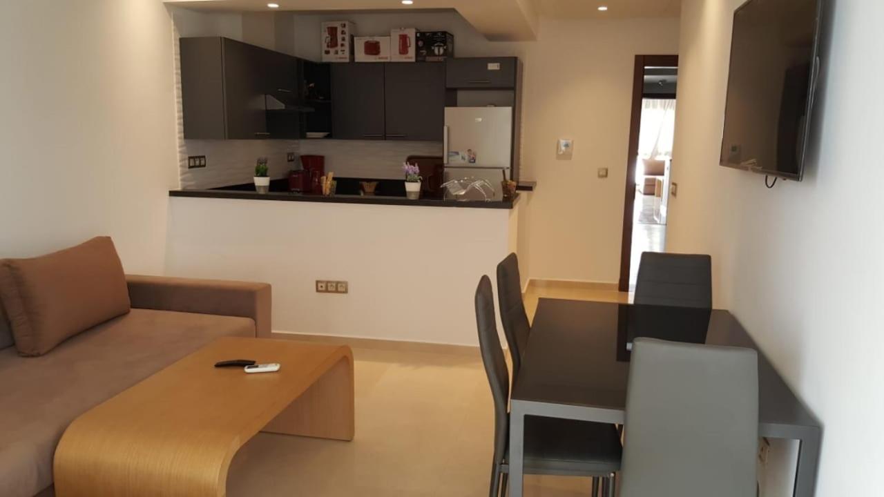 Two-Bedroom Apartment - Photo 11