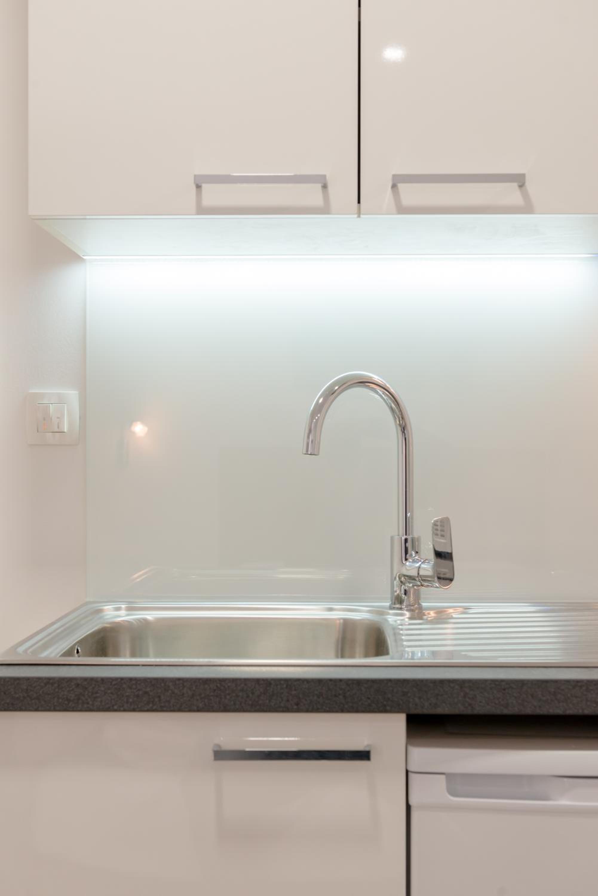 Studio Apartment - Photo 13