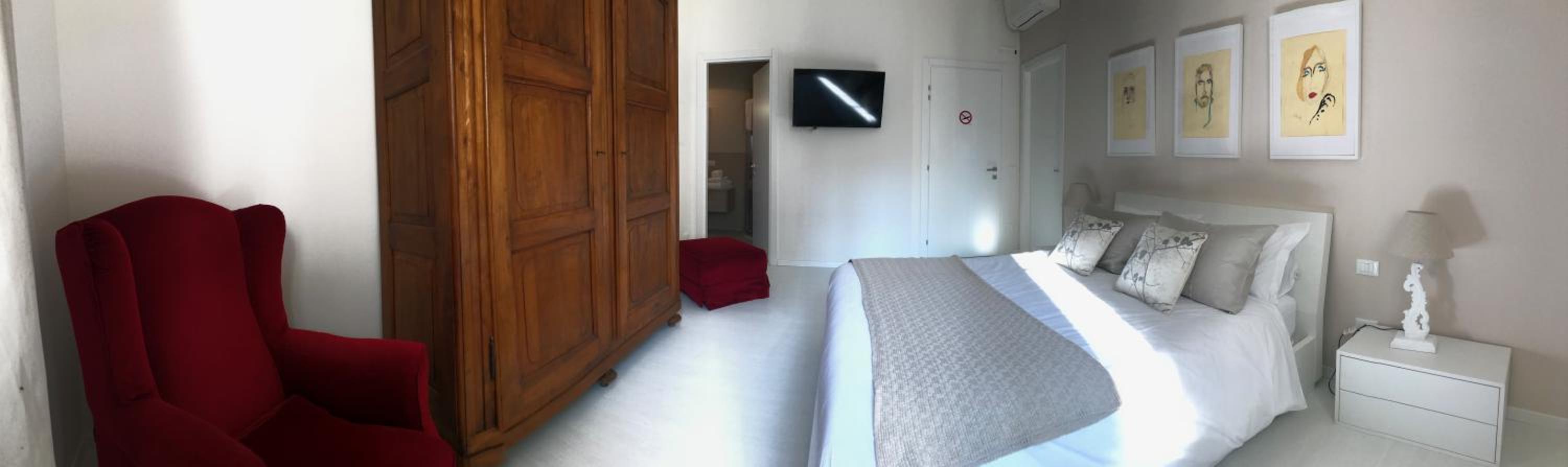 Superior King Room photo 3