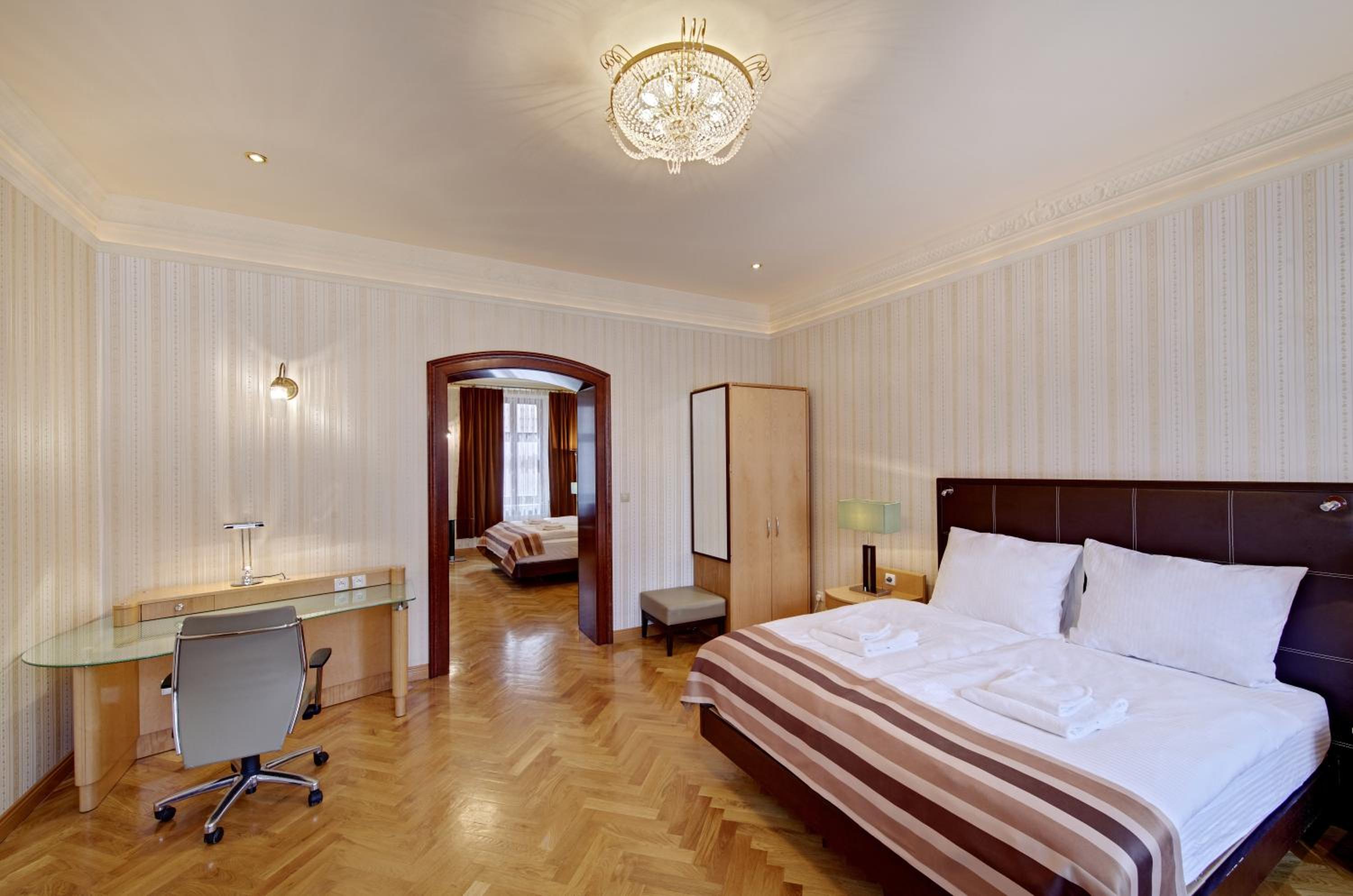 Deluxe Apartment - Photo 47