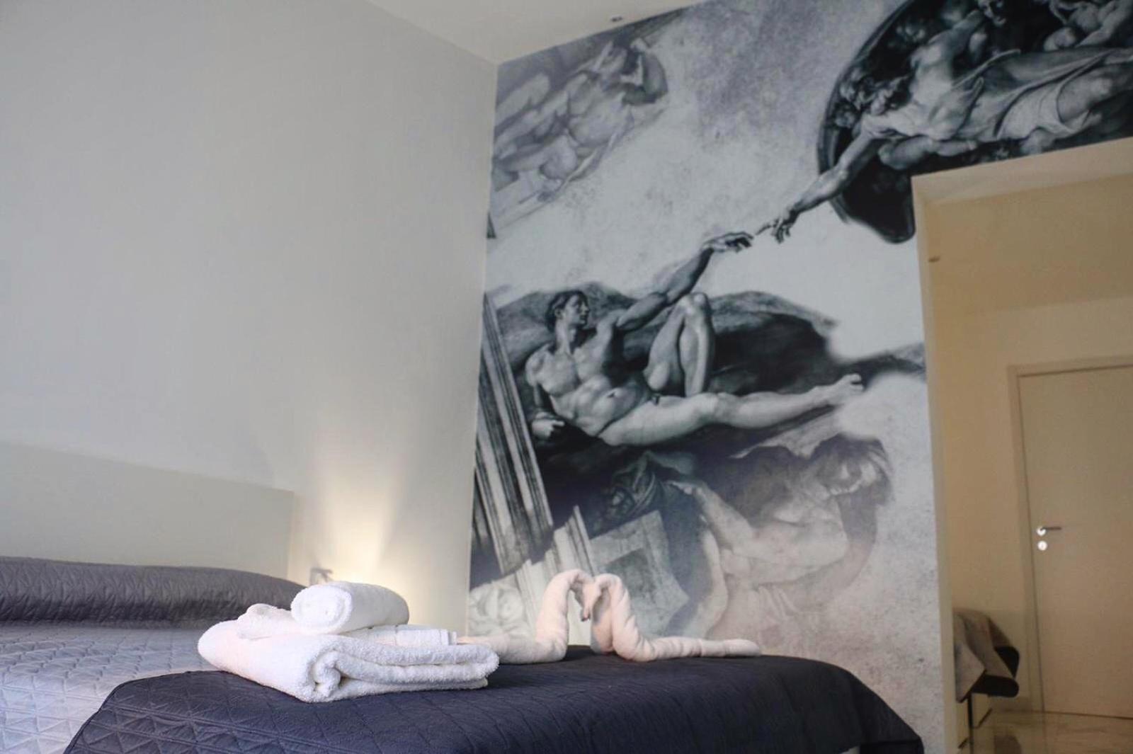 Deluxe King Room - Photo 30