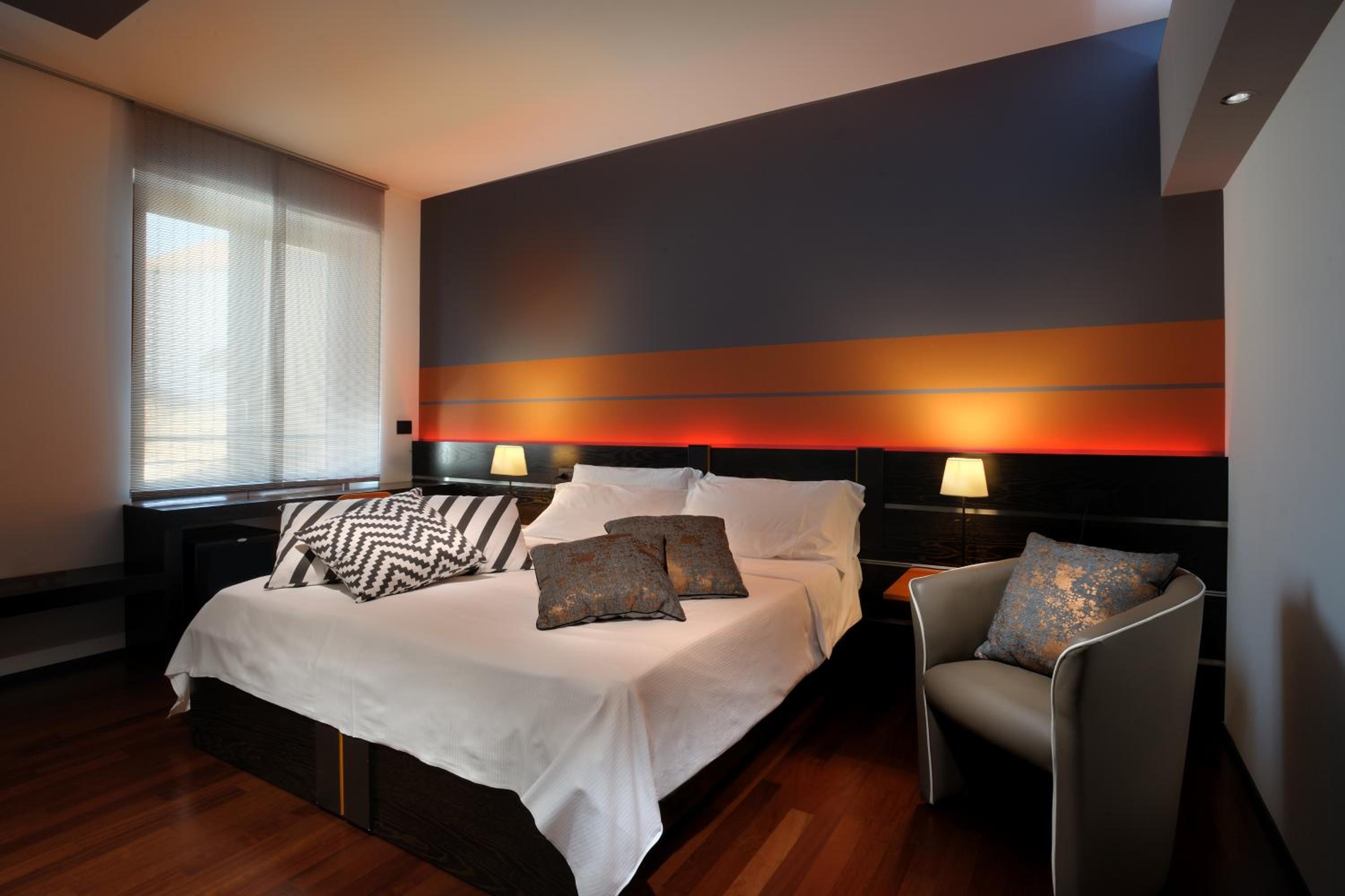 Double or Twin Room with Private Bathroom