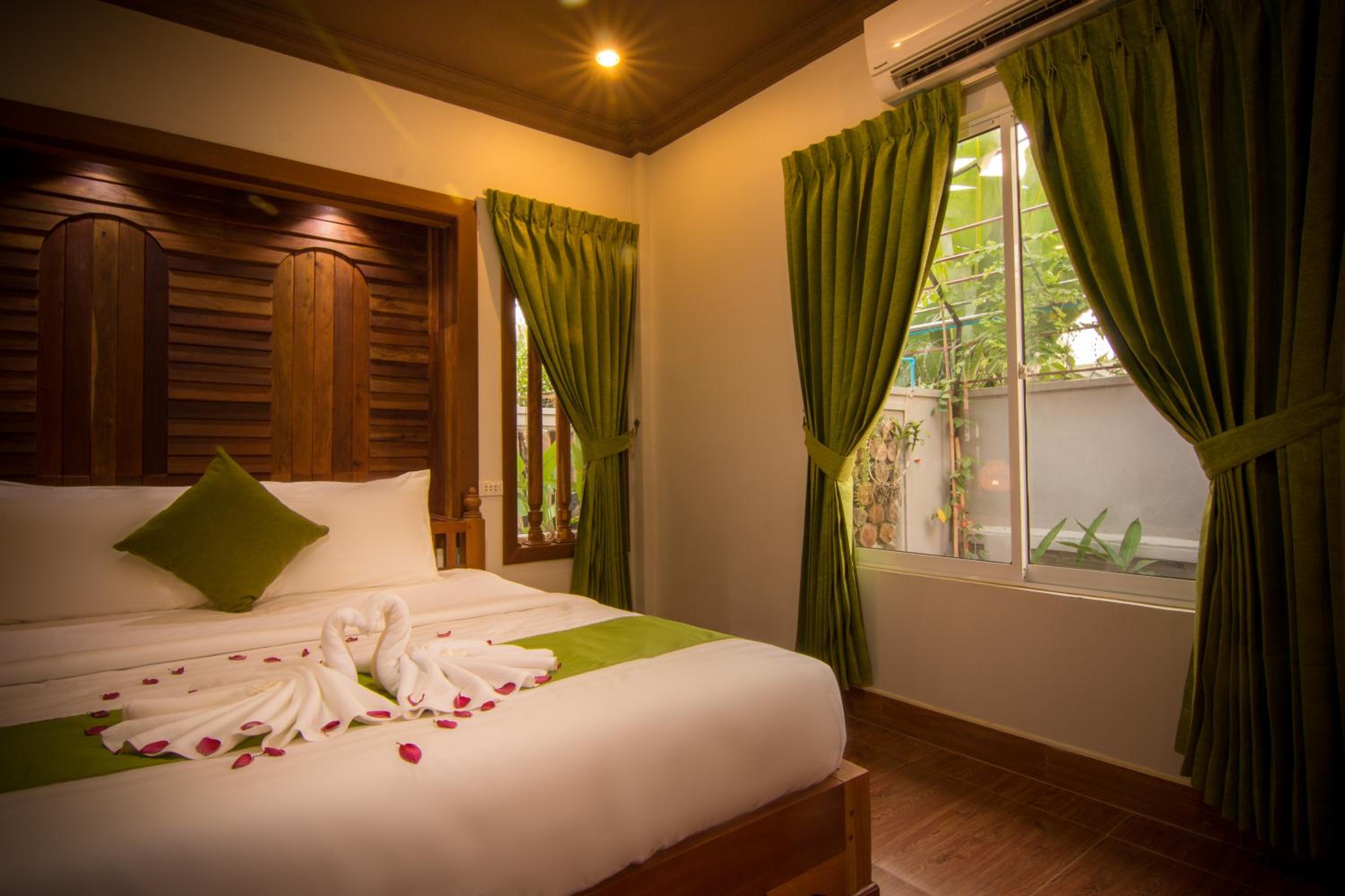 Executive Suite with Garden View photo 2