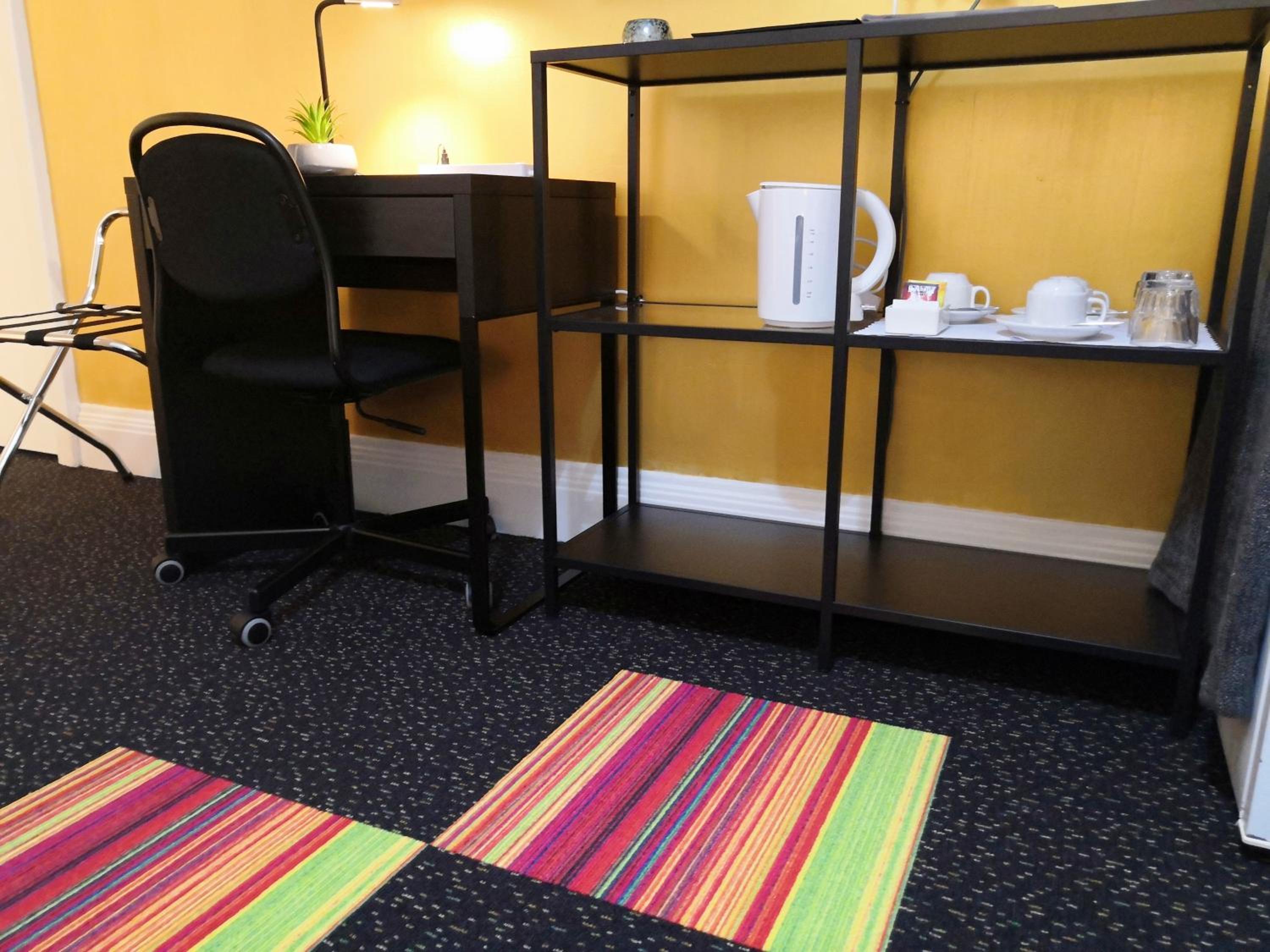 Deluxe Room - Photo 5