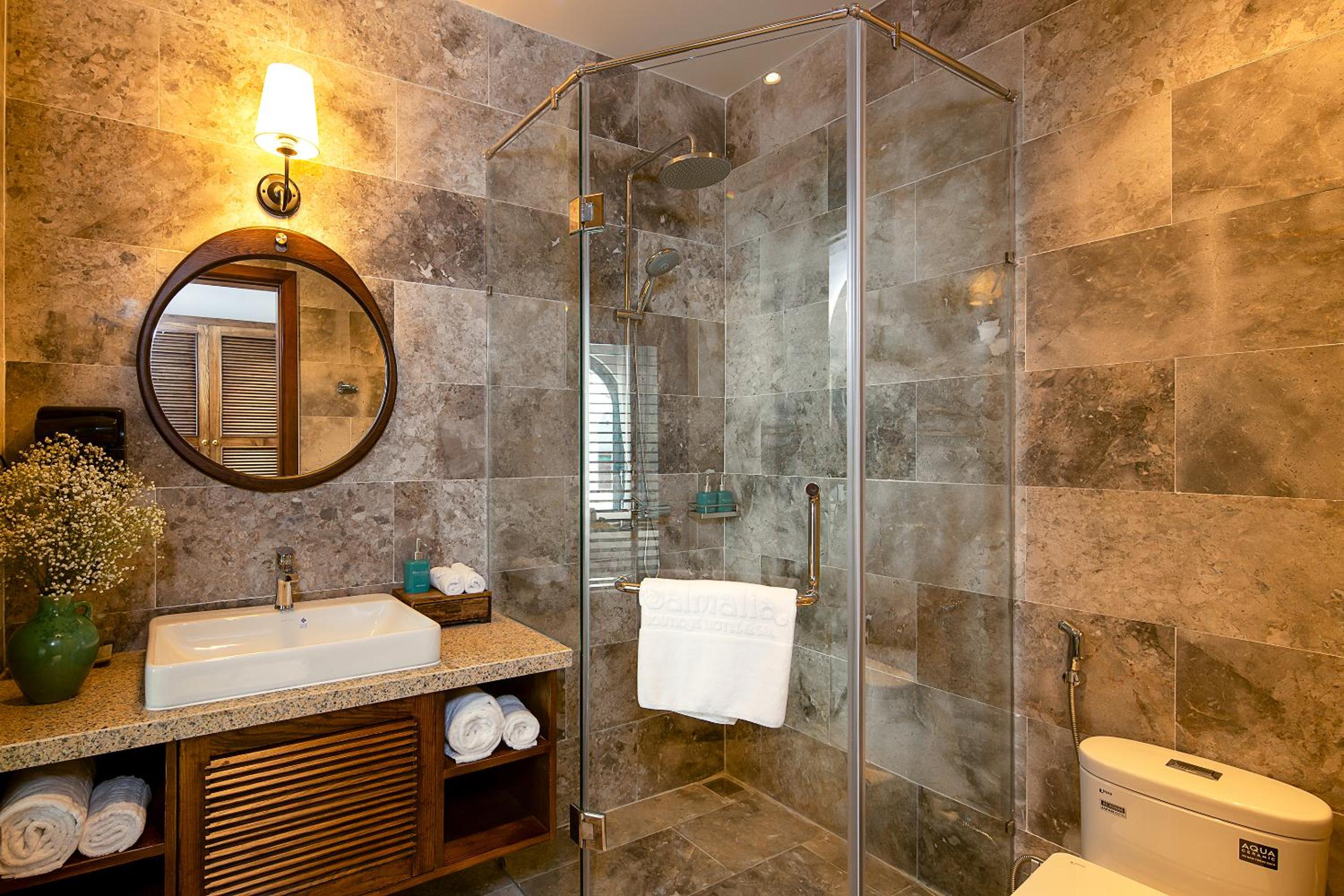 Premium Double Room with Pool Access photo 3