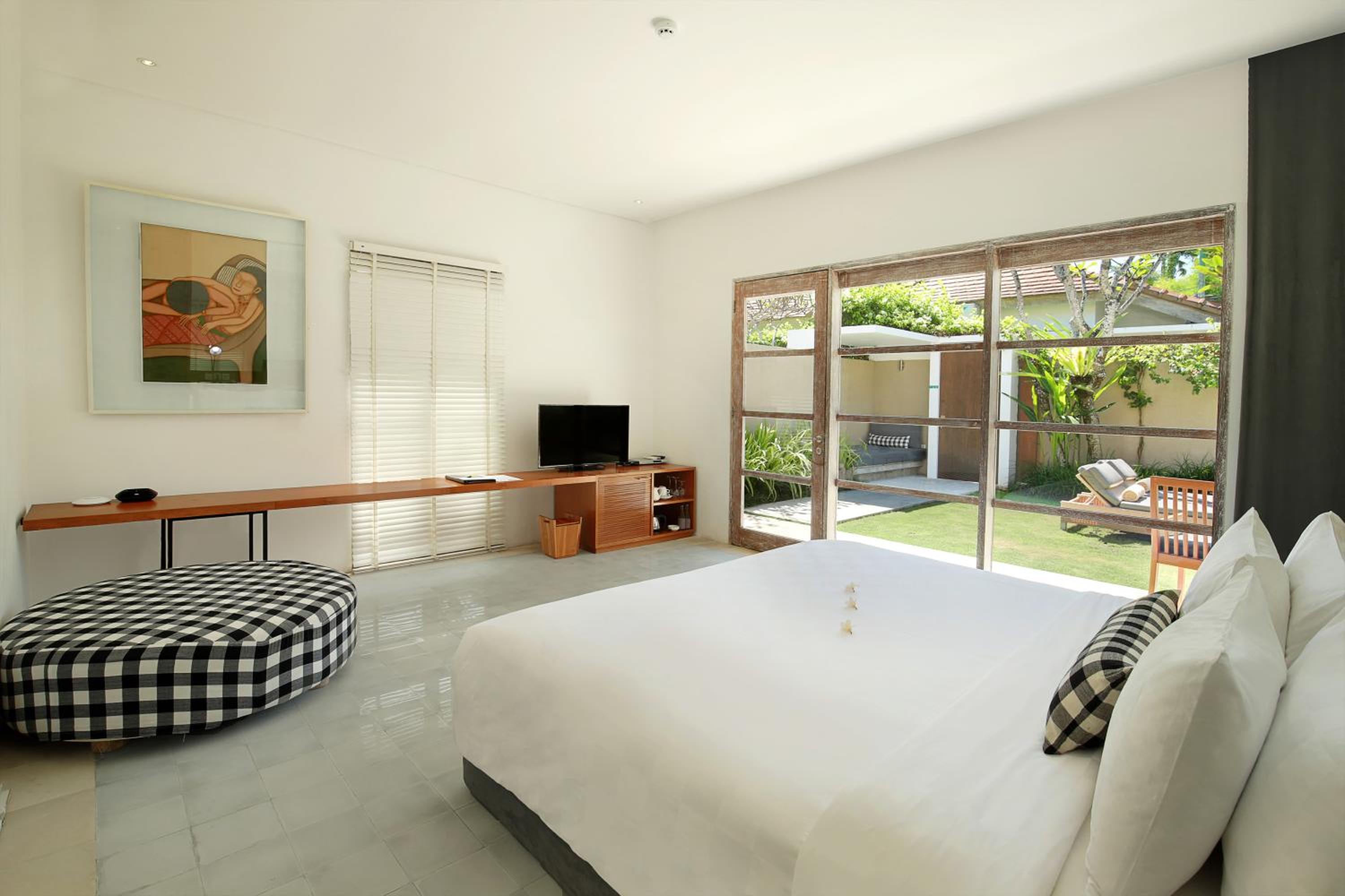 One-Bedroom Executive Pool Villa - Photo 1