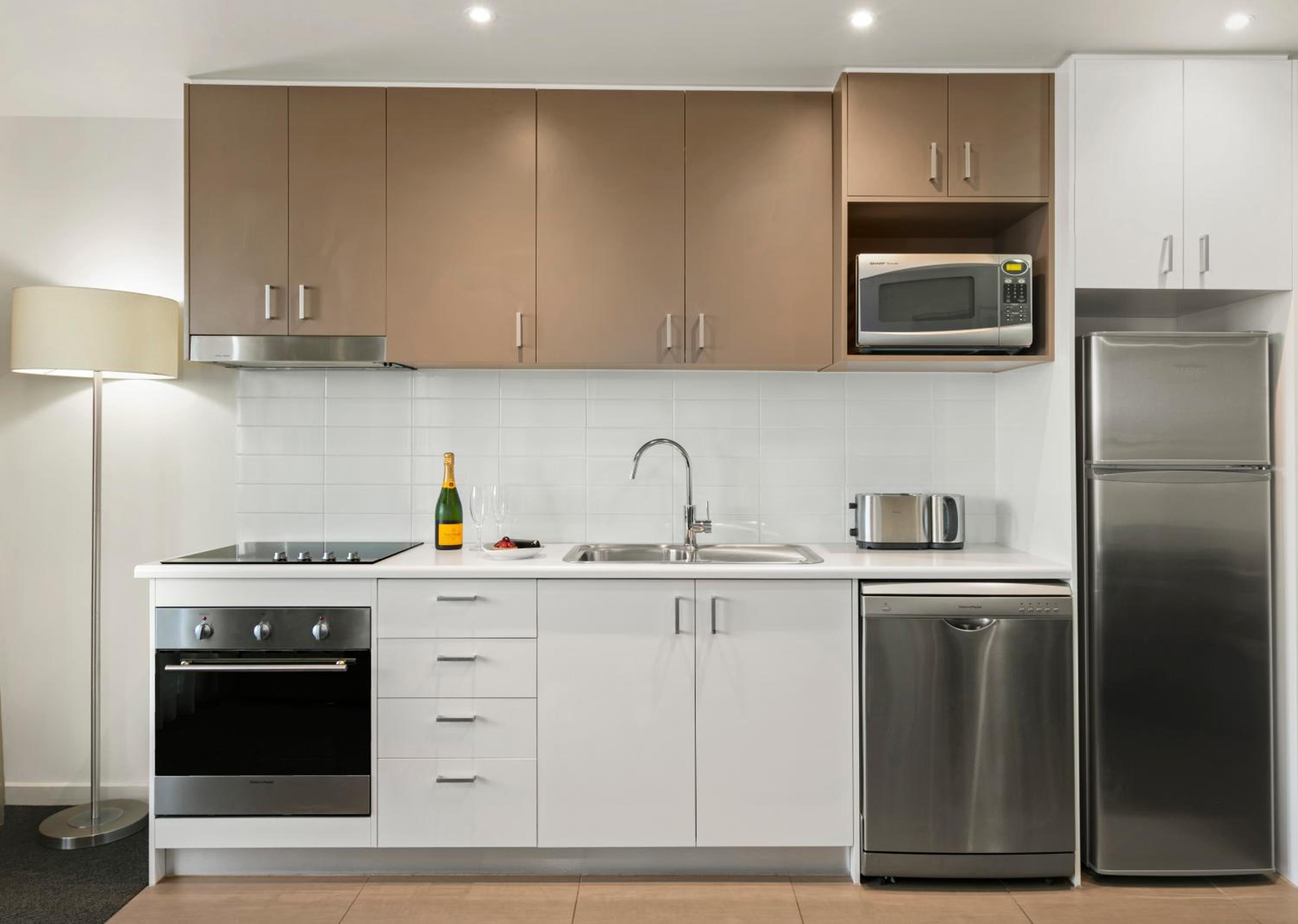 Two-Bedroom Apartment - Photo 3