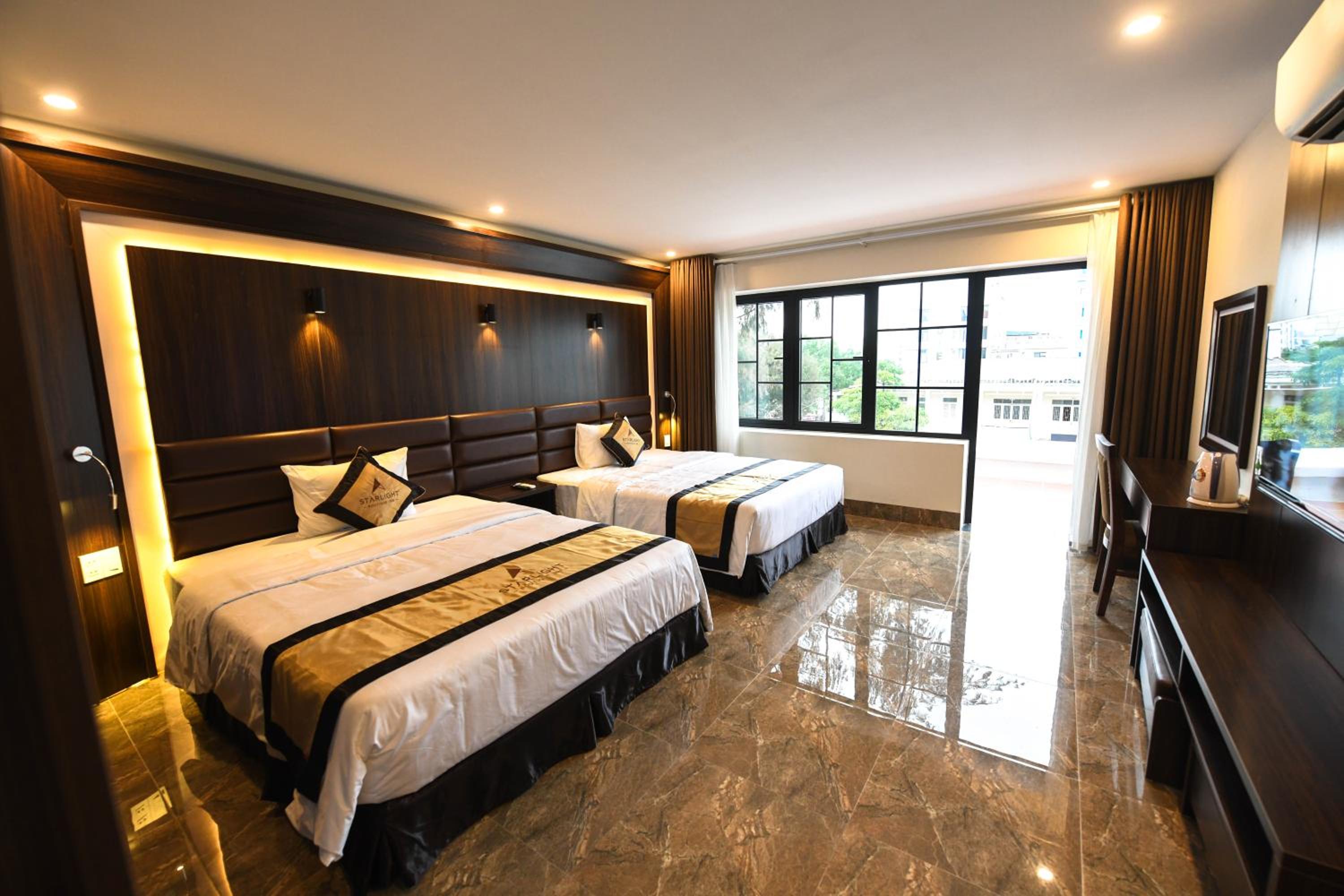 Family Room with Sea View photo 2